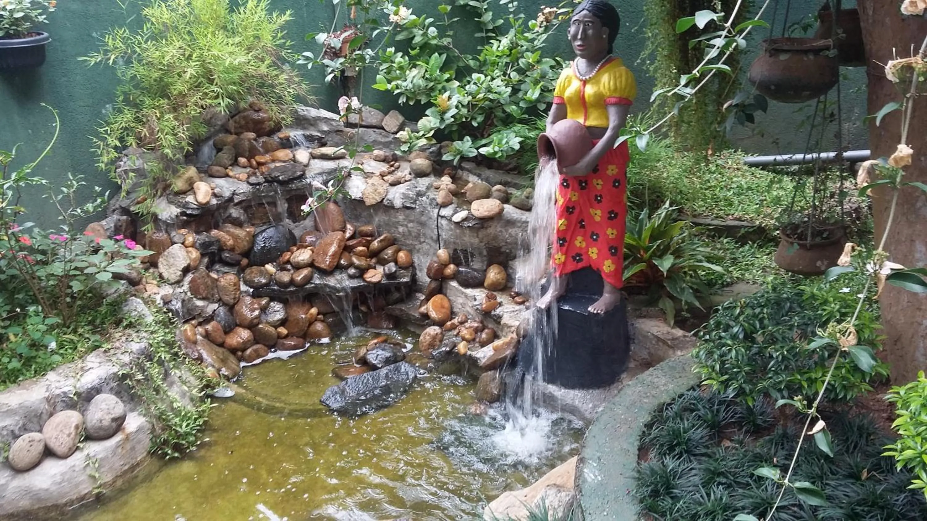 Garden in Kandy Mountain Cottage