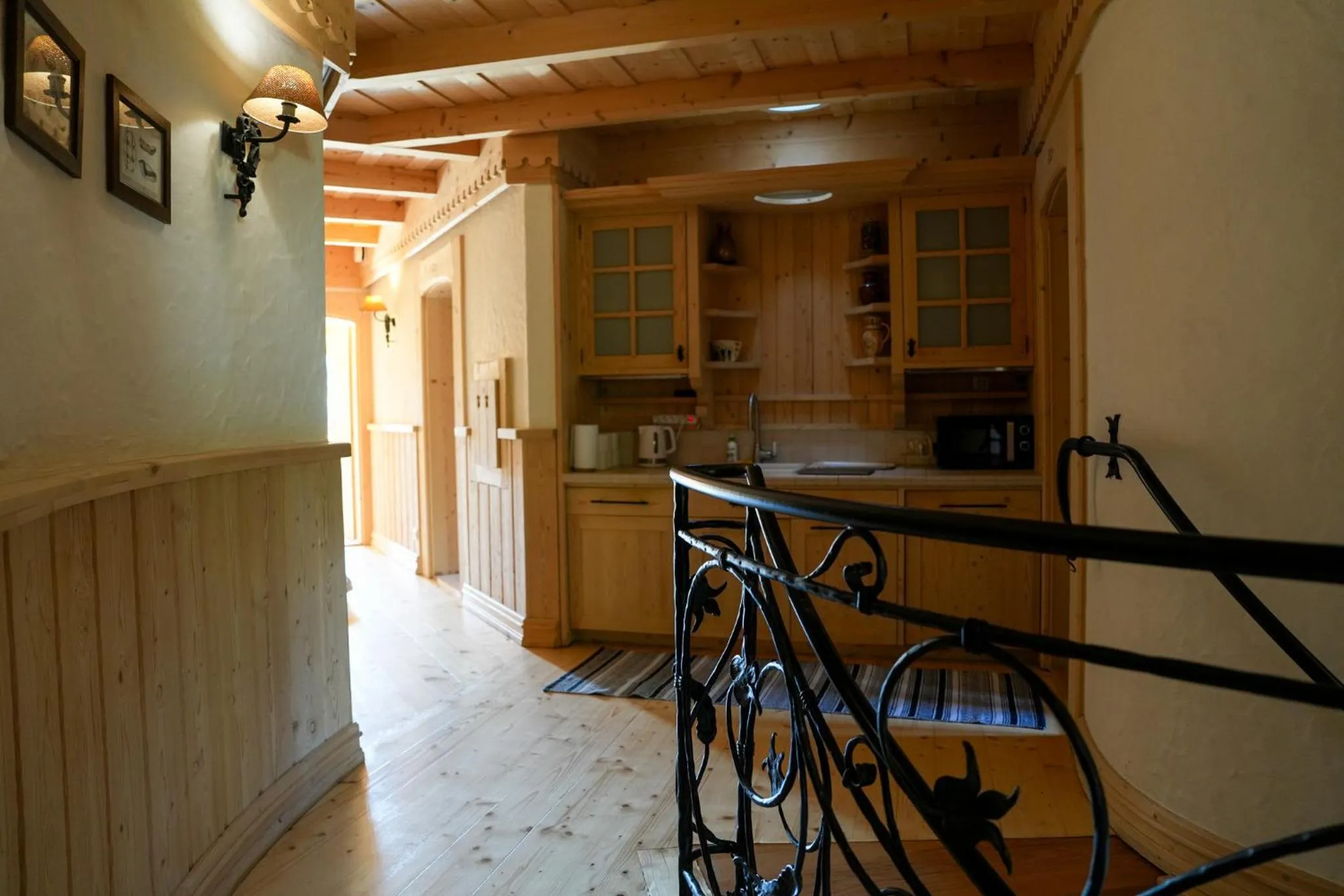 Kitchen or kitchenette in Villa Miodula- zwierzęta akceptowane bezpłatnie, bezpośredni widok na góry, parking w cenie!