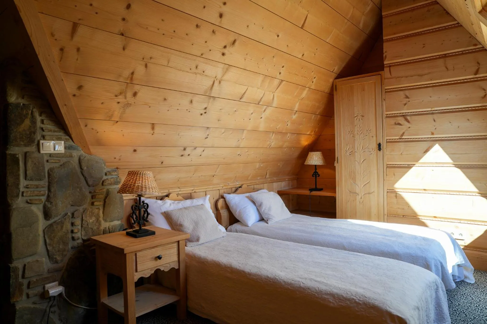 Bed in Villa Miodula- zwierzęta akceptowane bezpłatnie, bezpośredni widok na góry, parking w cenie!