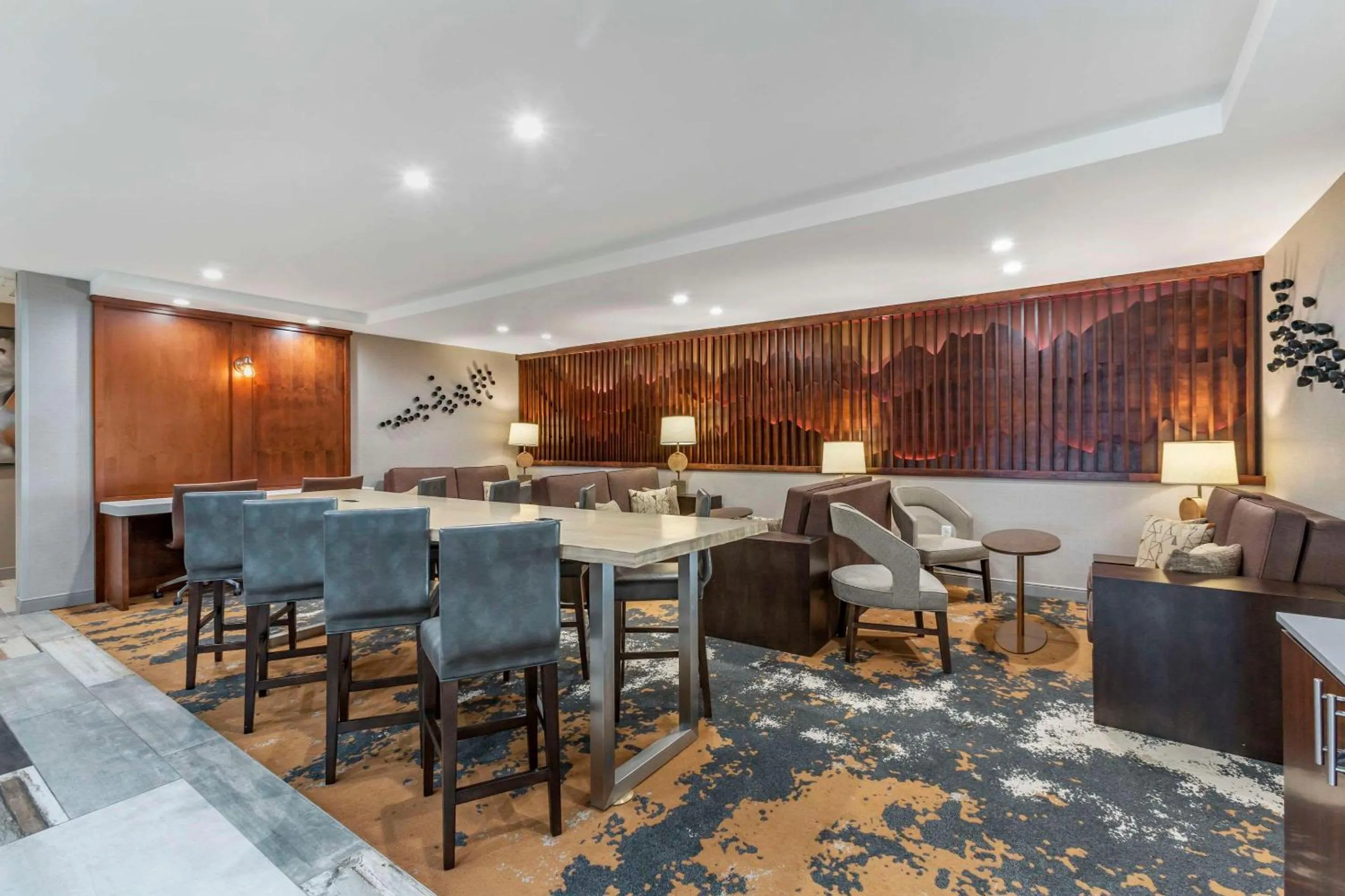 Breakfast in Windmill Suites Surprise - Phoenix, an Ascend Collection Hotel