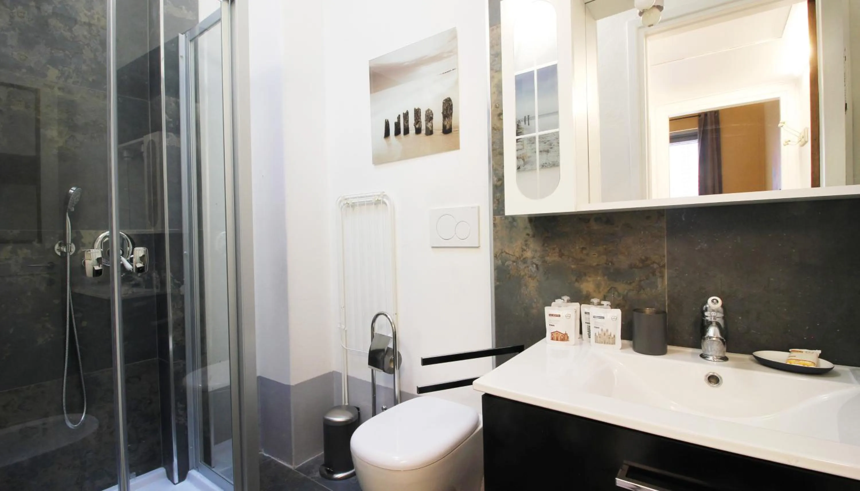 Bathroom in Italianway - San Pietro all'Orto 3