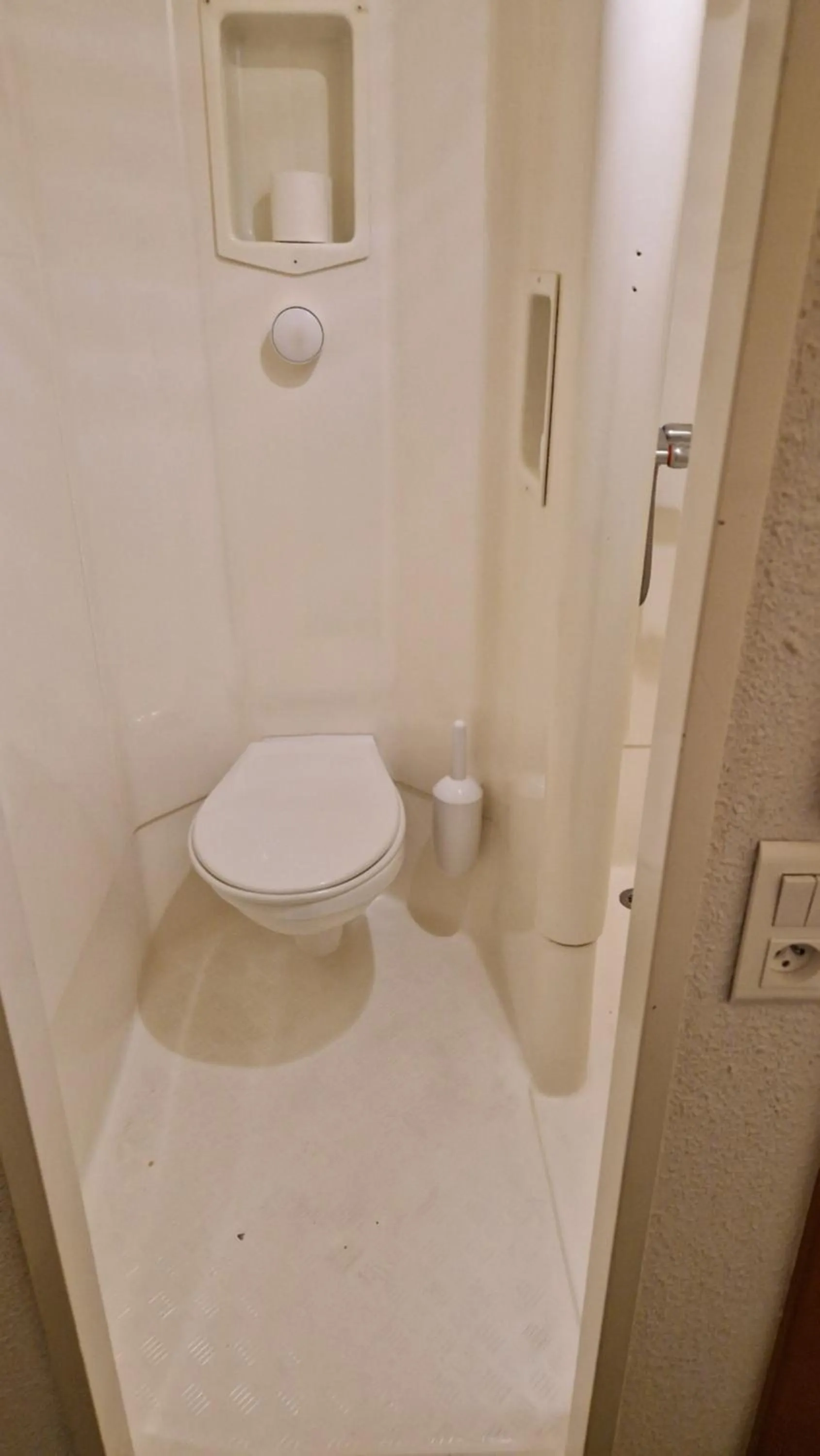 Shower in Quick Palace Epinal