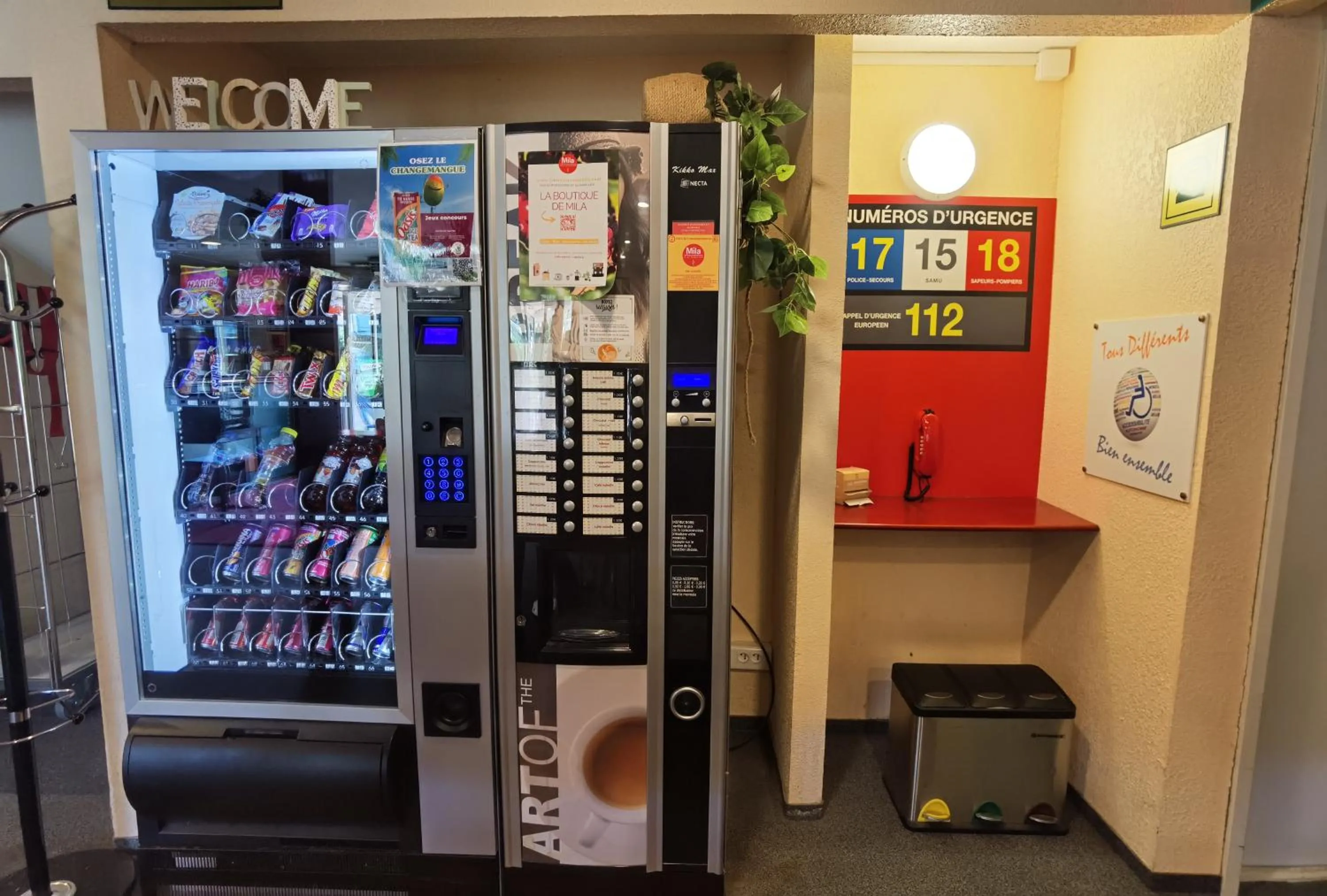 Food and drinks in Quick Palace Epinal