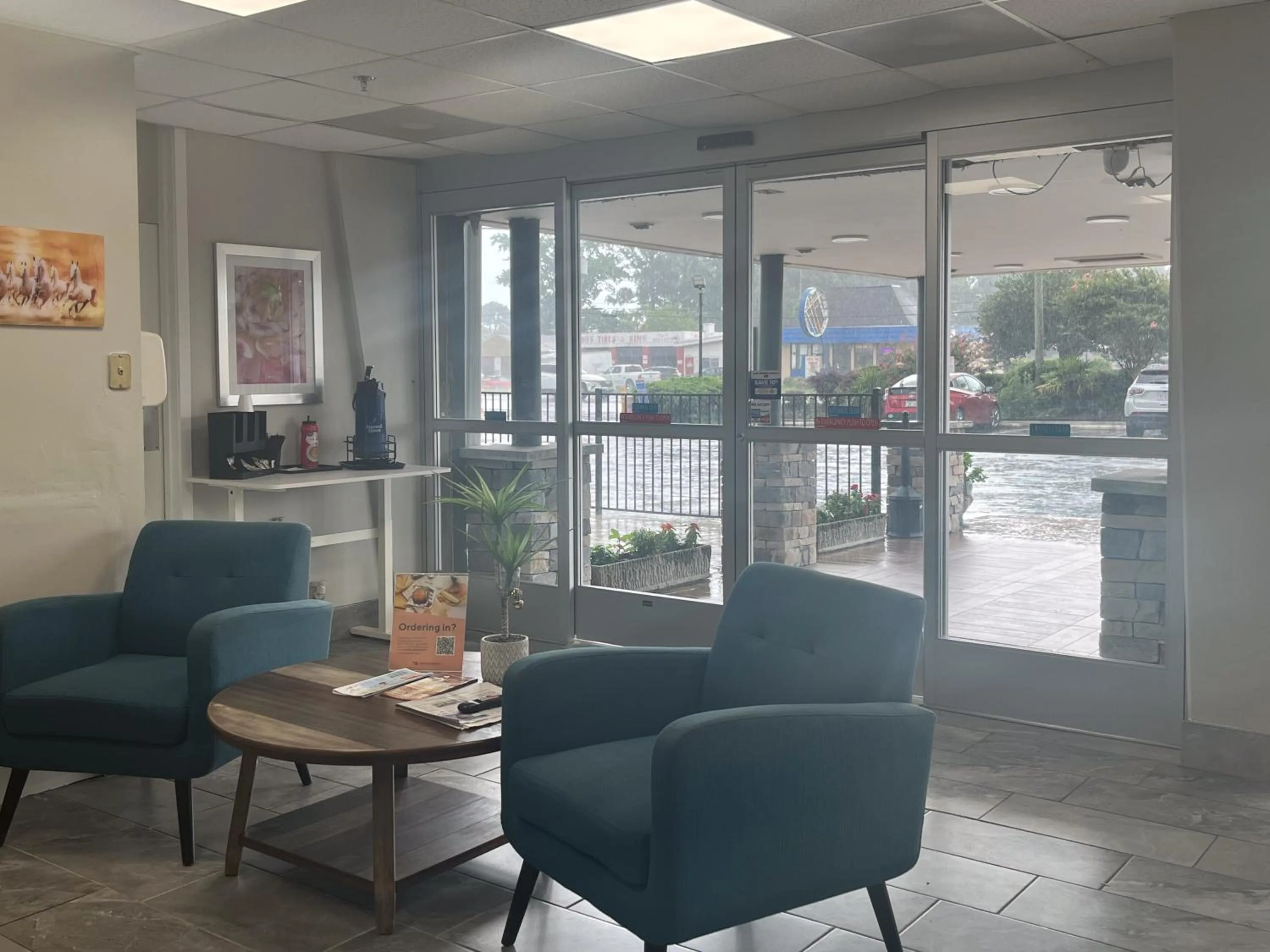 Lobby or reception in Motel 6 Norfolk, VA East Little Creek