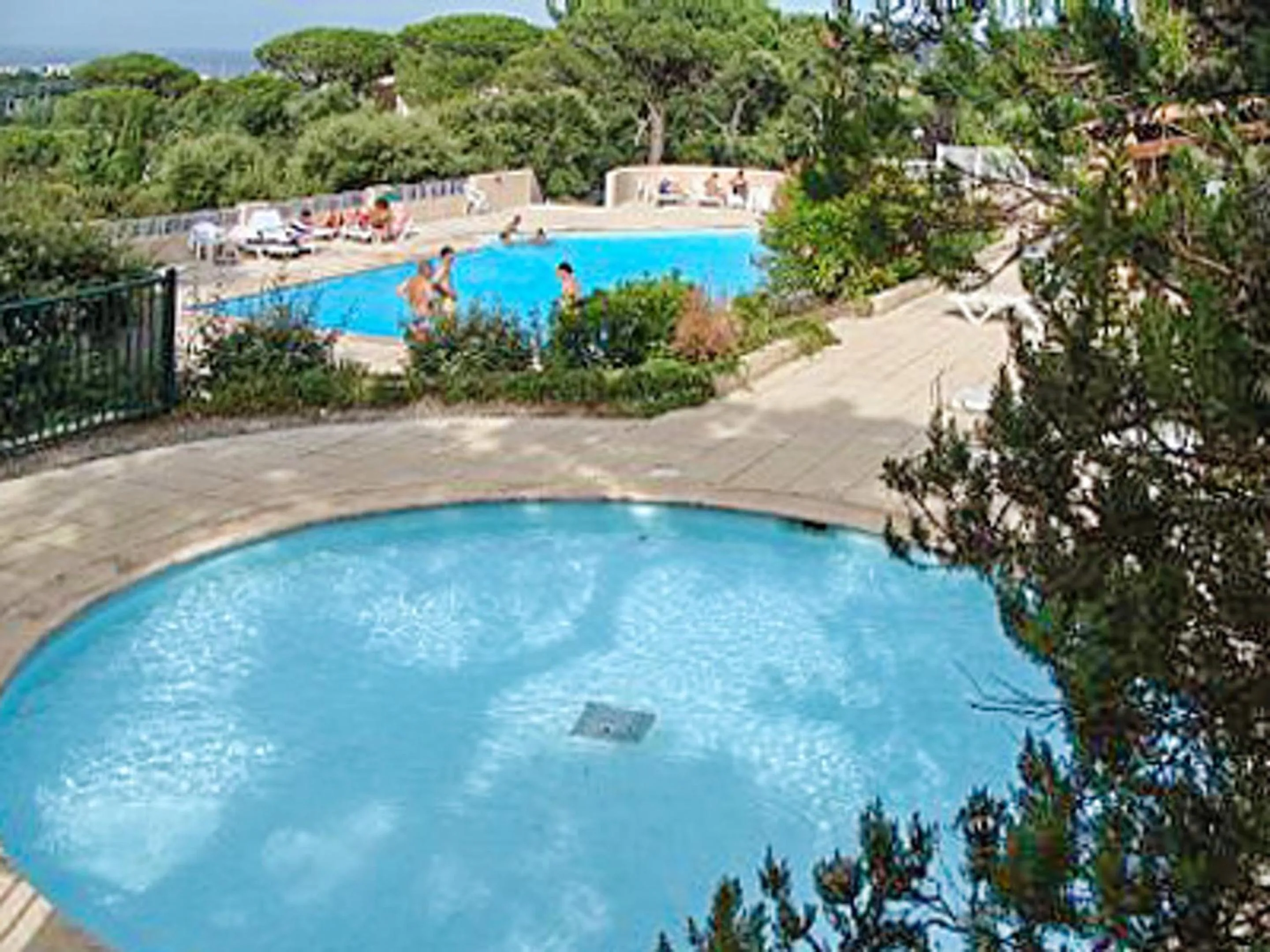 Maison charmante à Cogolin avec vue sur la mer et piscine