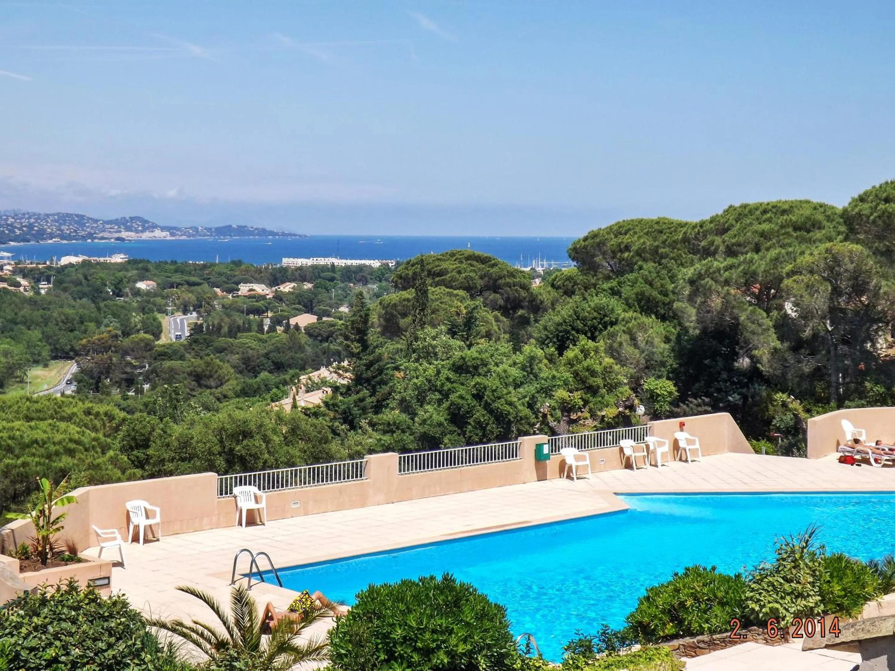 Maison charmante à Cogolin avec vue sur la mer et piscine