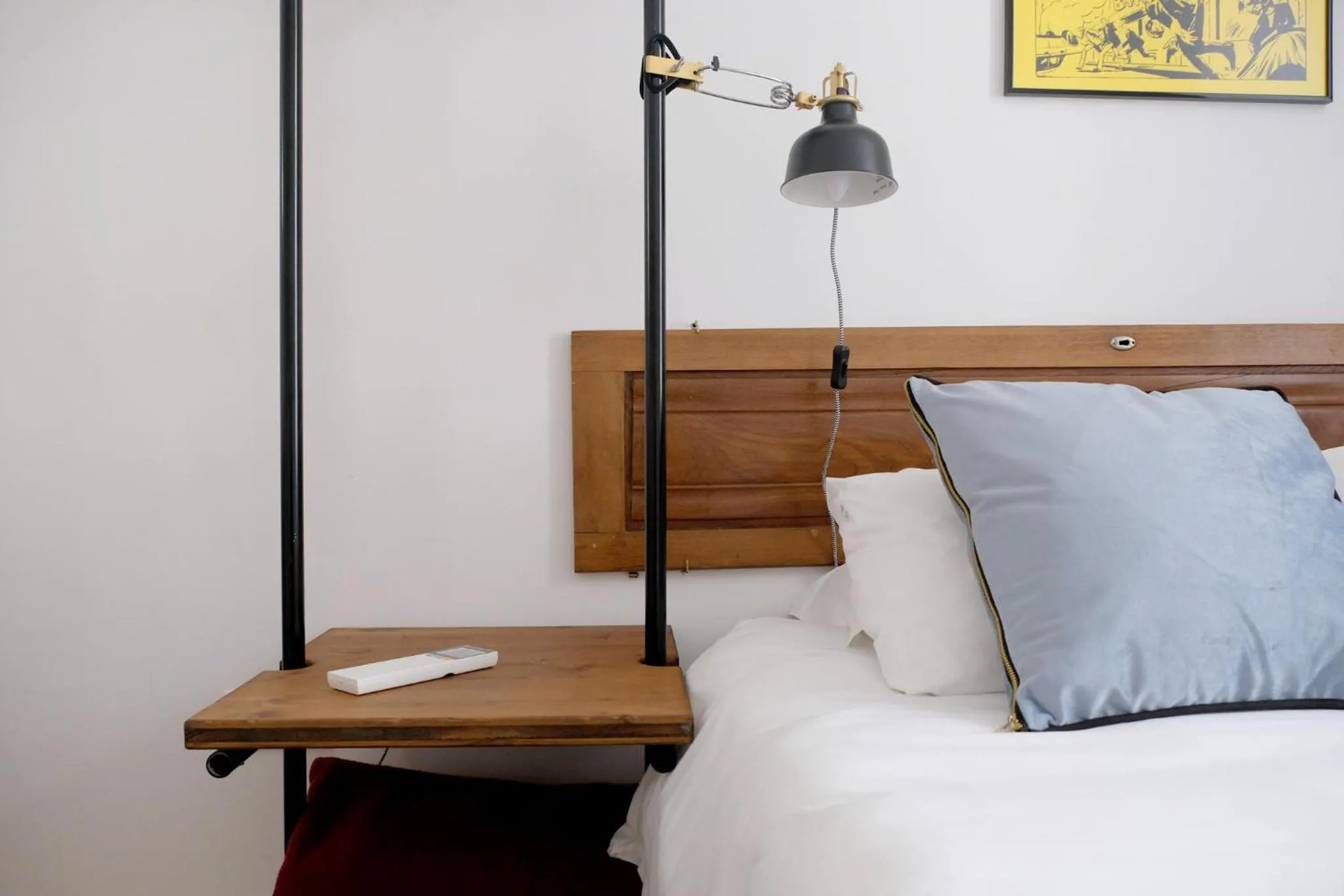 Bed in Lisbon Poets Inn