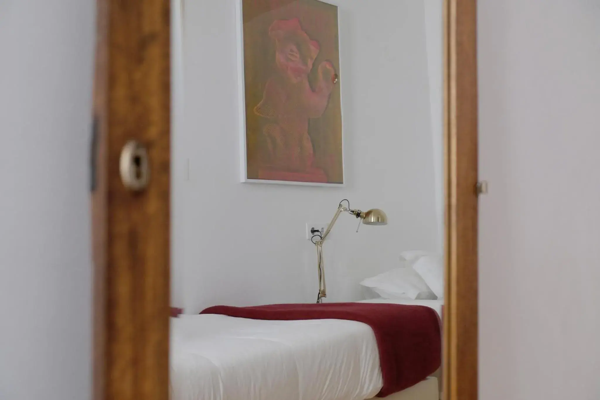 Comfort Triple Room in Lisbon Poets Inn Comfort Triple Room in Lisbon Poets Inn