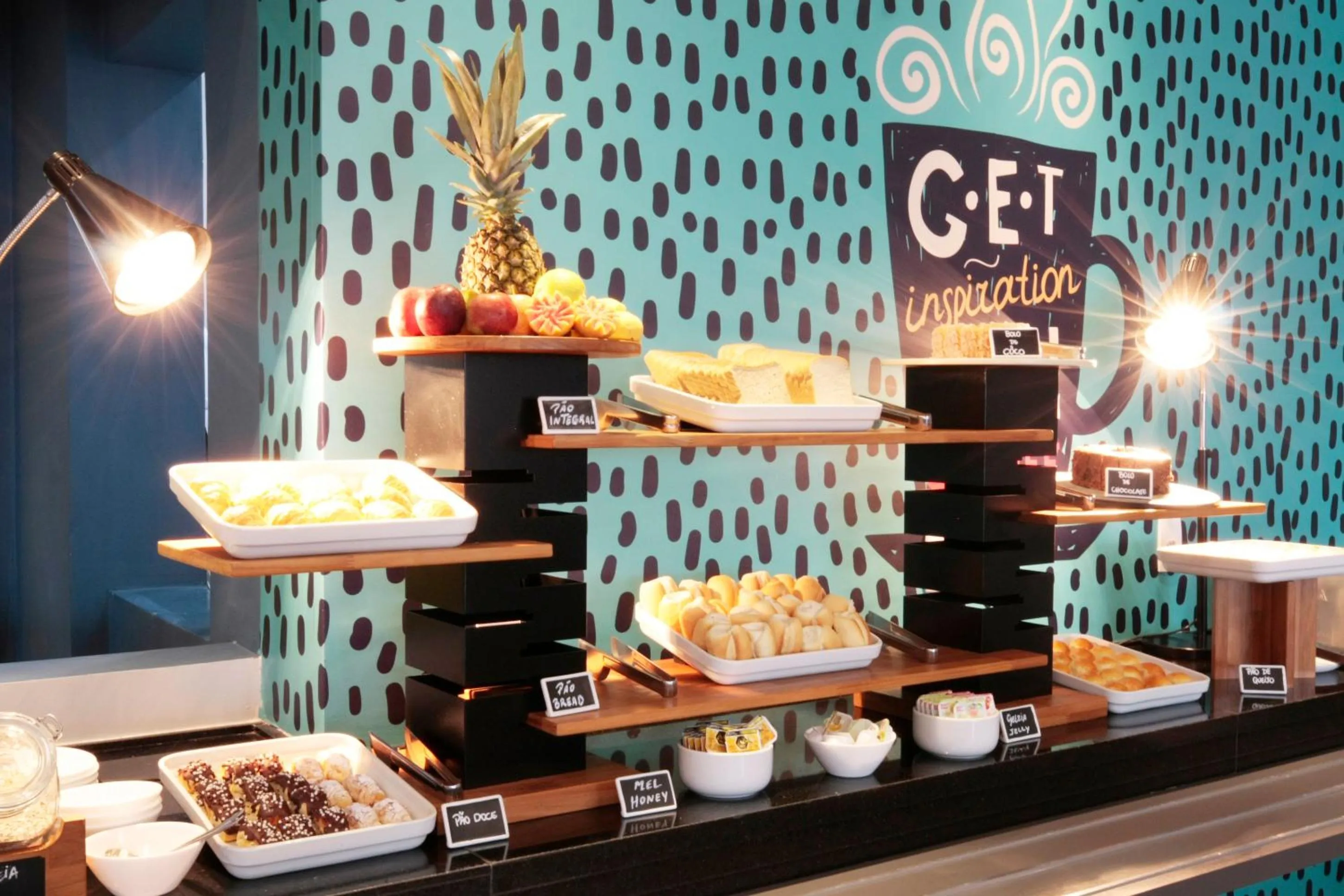 Buffet breakfast in B&B HOTEL São José dos Campos