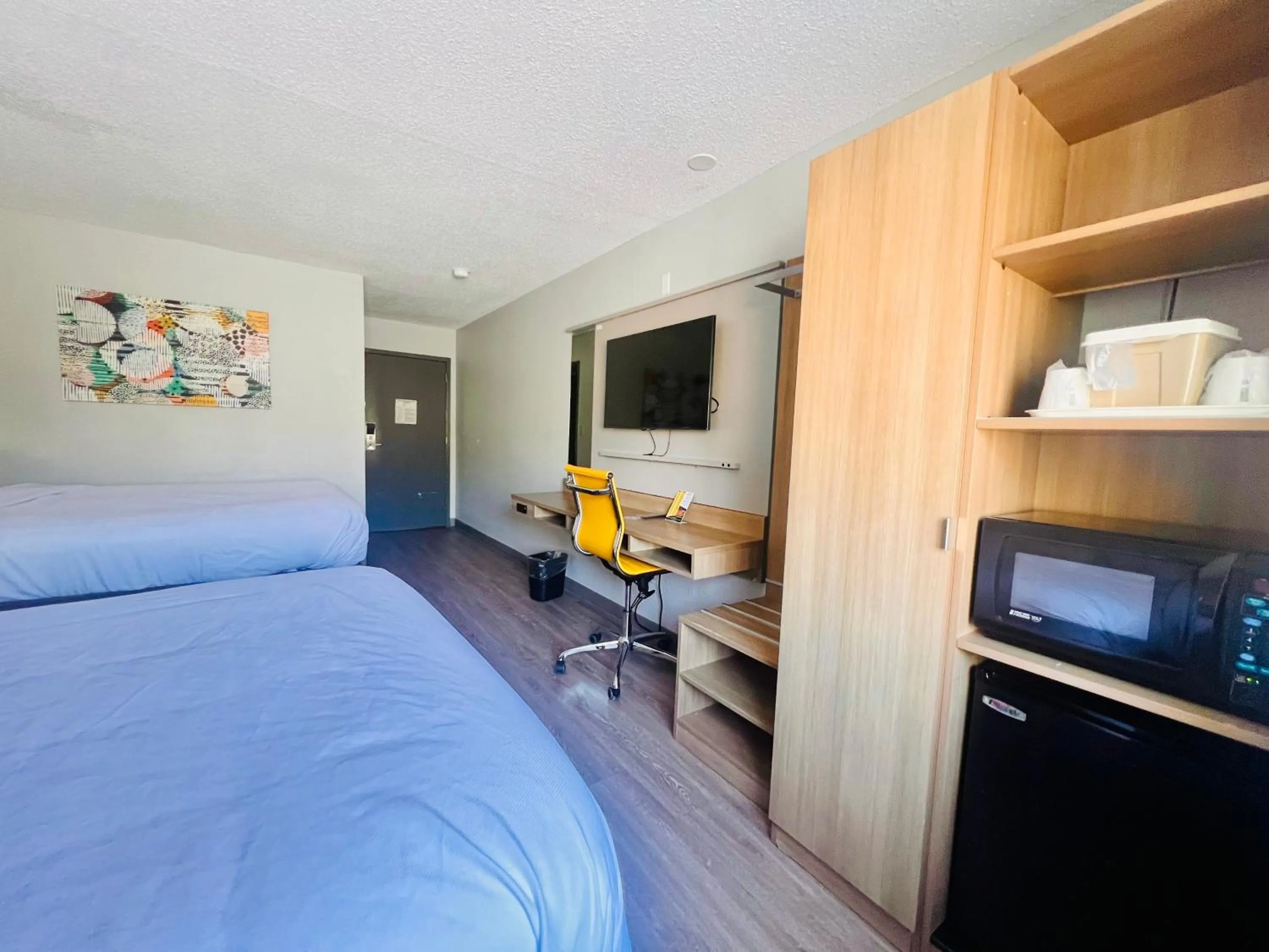 Bed in Microtel Inn by Wyndham Lexington