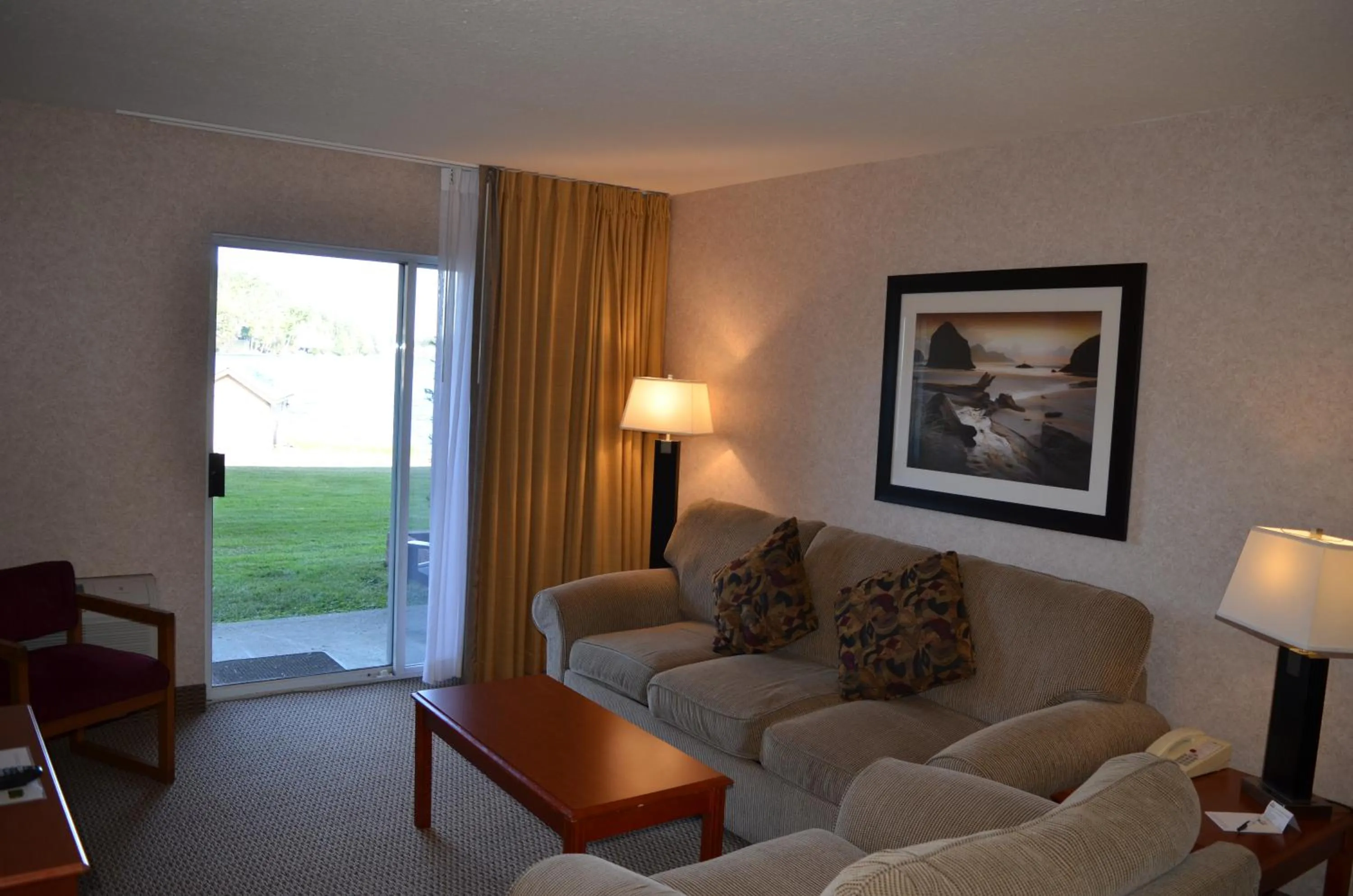 Living room in Inn on Long Lake