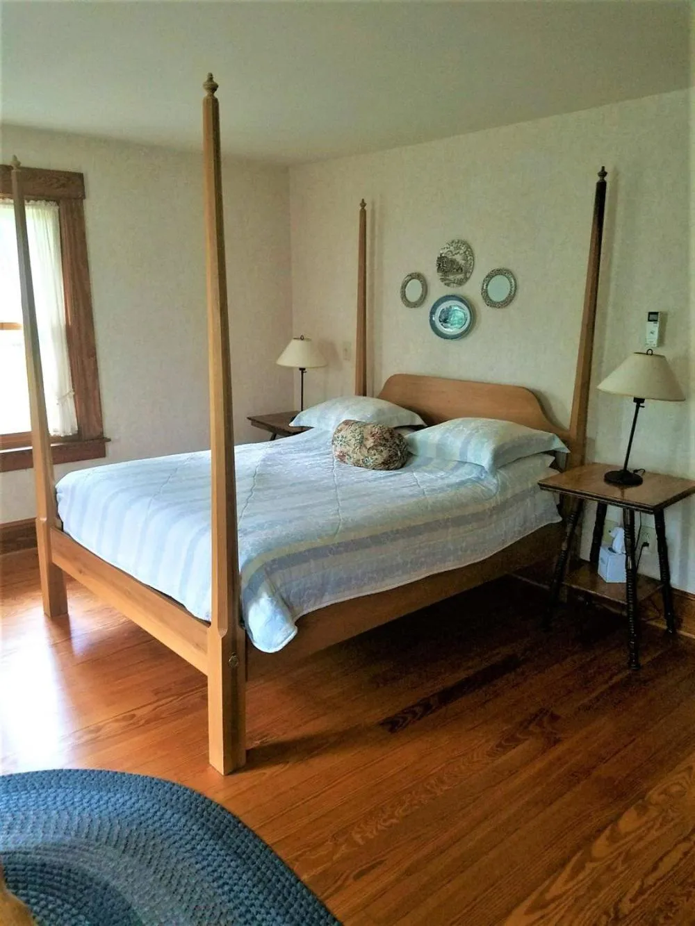 Bed in The Wayside Inn