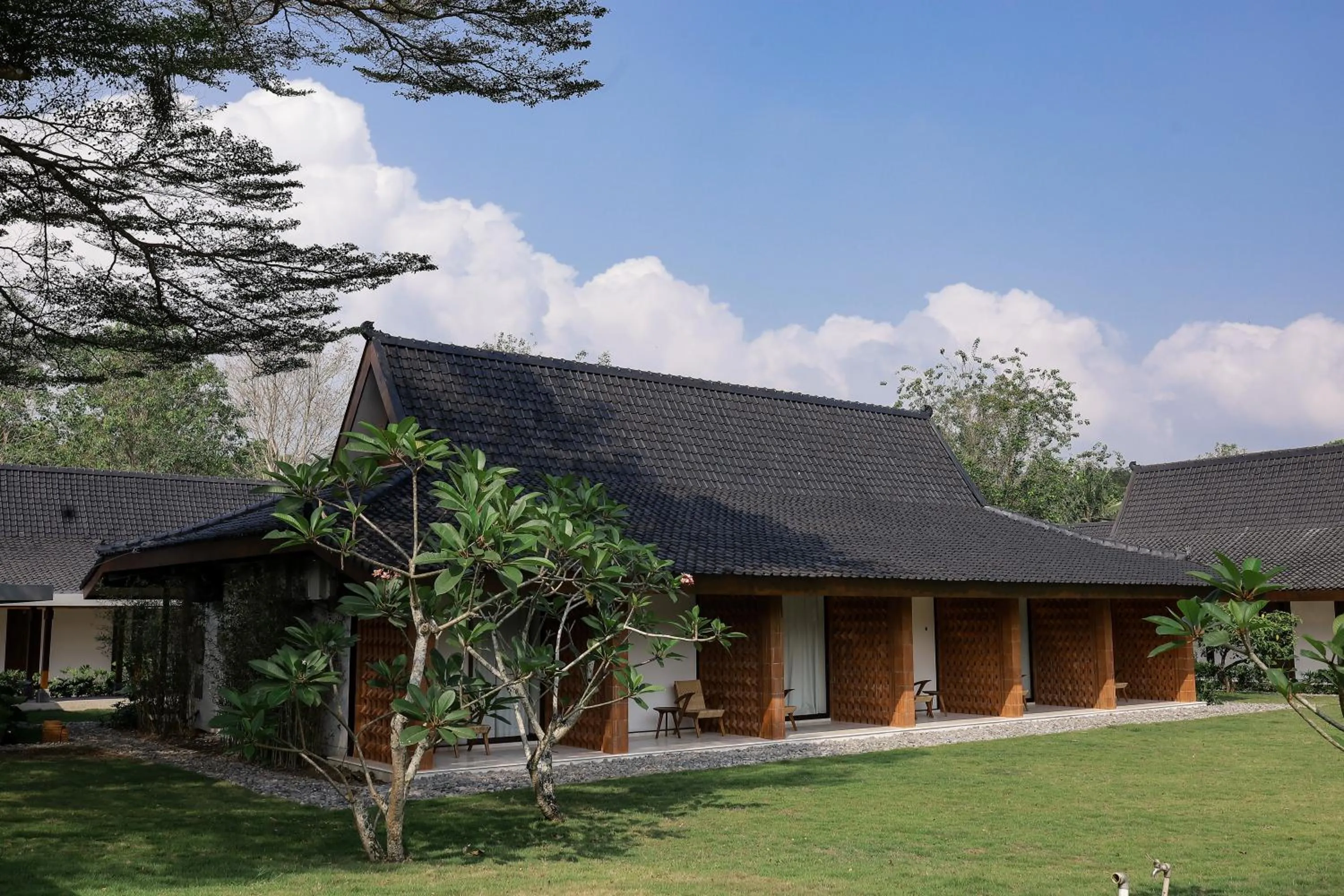 Manohara Borobudur Cultural Center