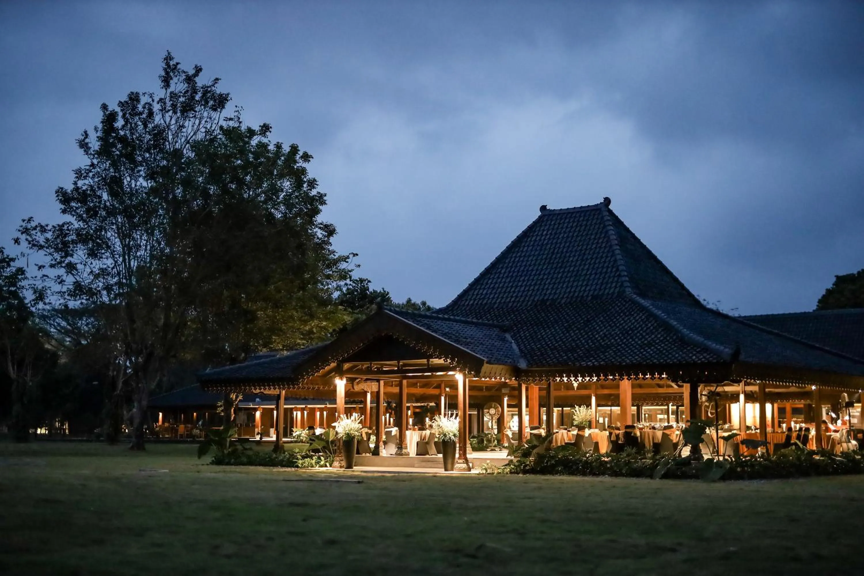Manohara Borobudur Cultural Center