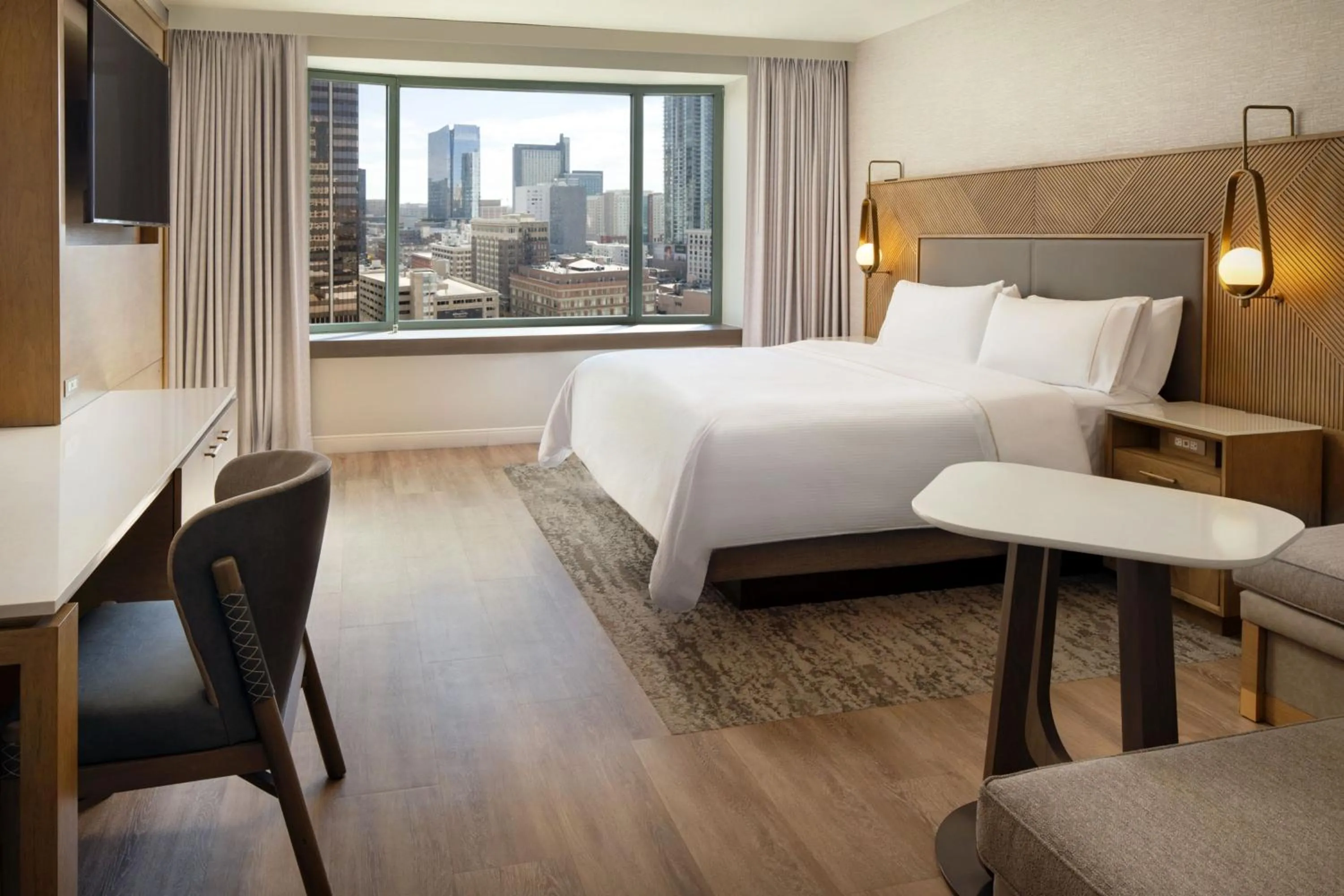 Bedroom, Bed in The Westin Denver Downtown