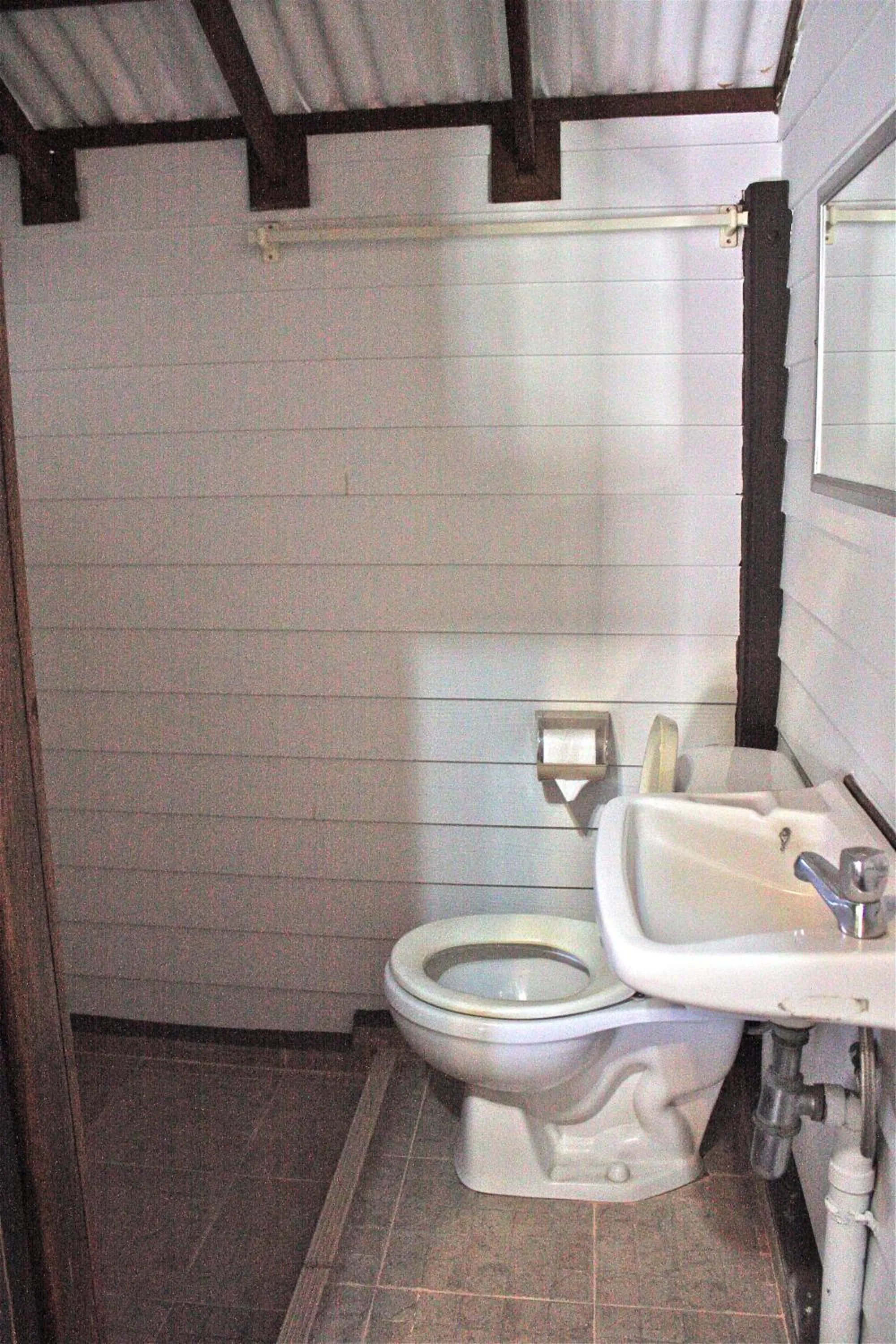 Bathroom in Niwas Ayutthaya