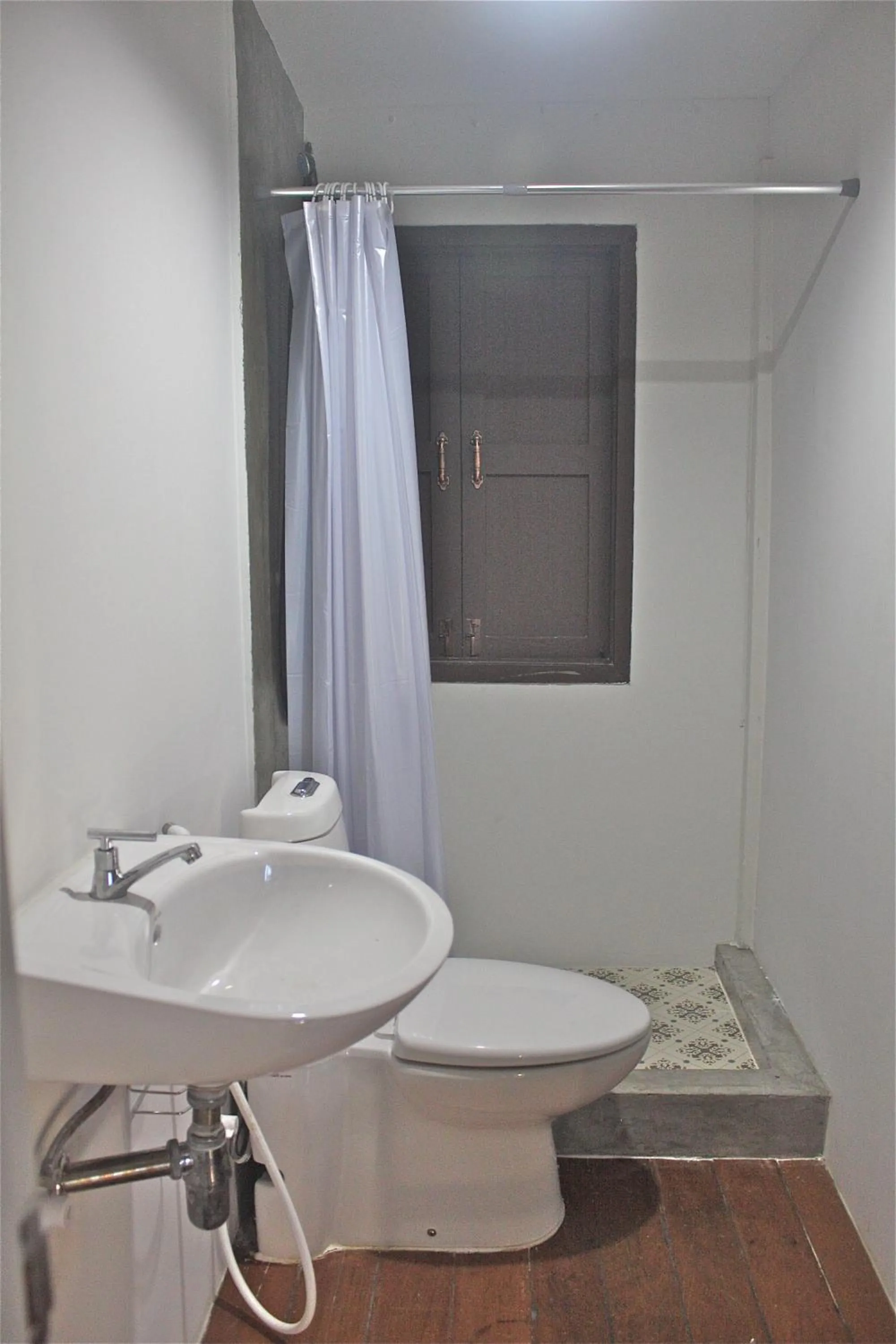 Bathroom in Niwas Ayutthaya