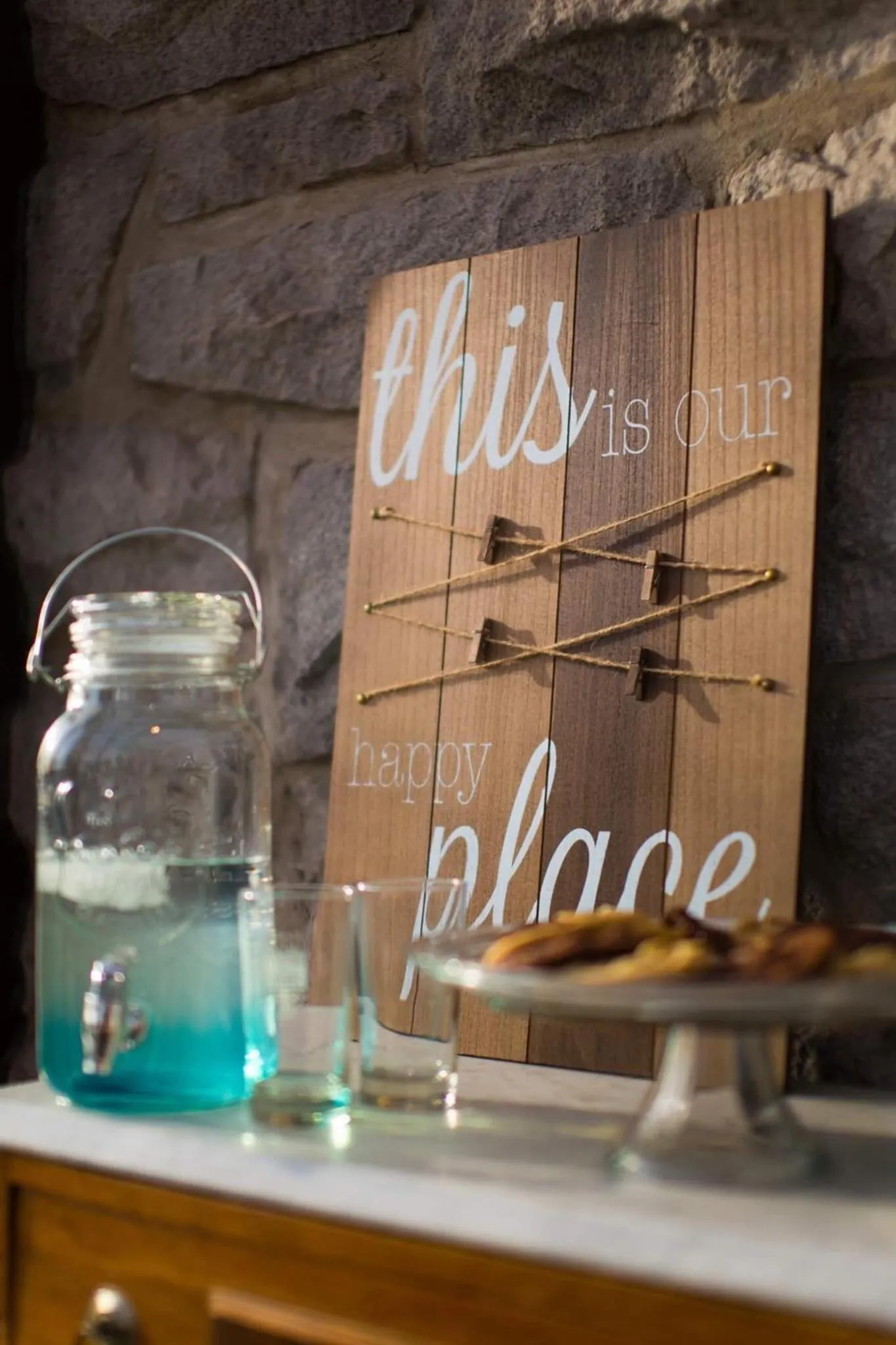 Solarium in Villa by the Water 23 beds 9 baths Pool billard Hot Tub 15 min Old Quebec