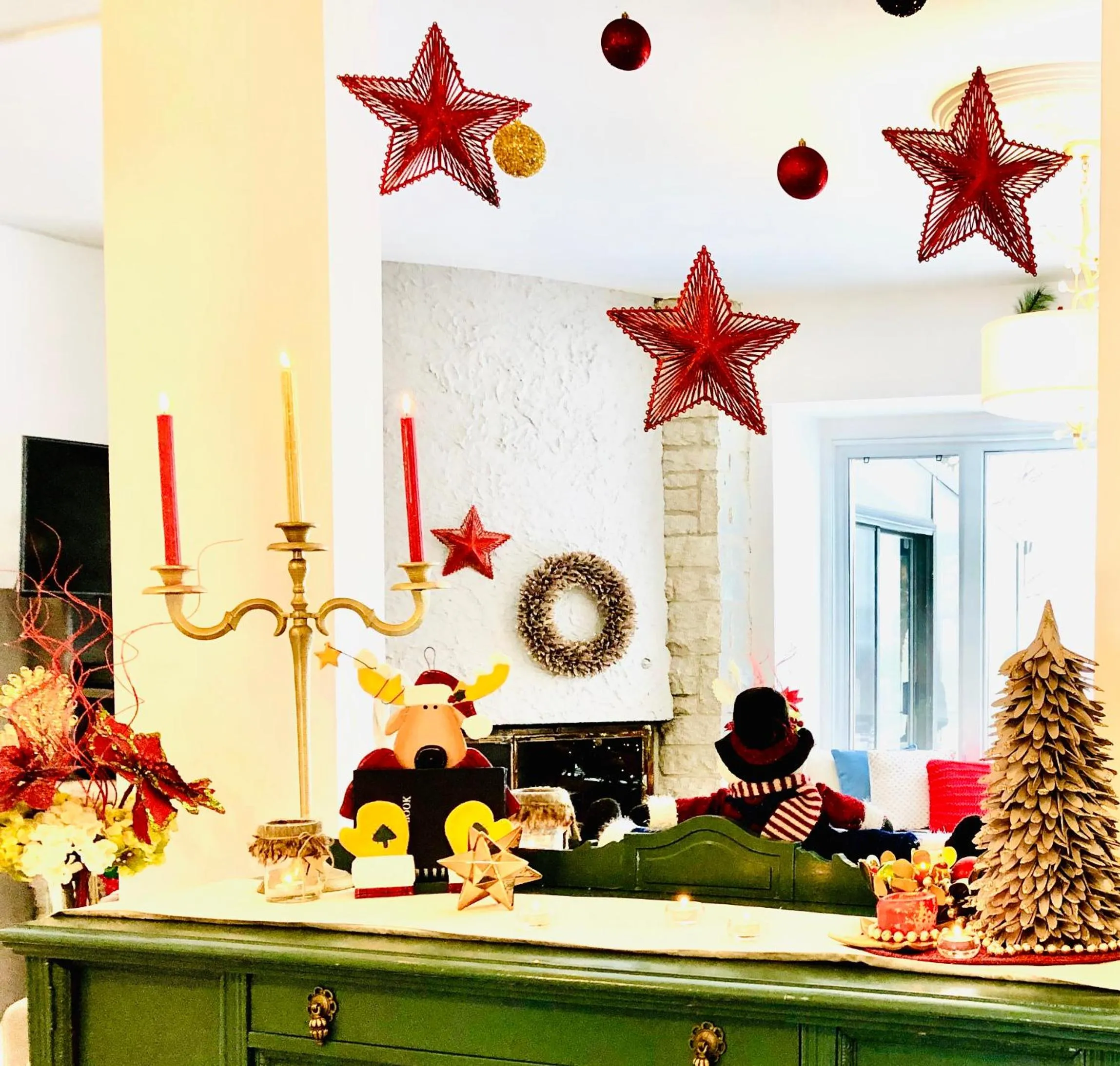 Villa by the Water 23 beds 9 baths Pool billard Hot Tub 15 min Old Quebec