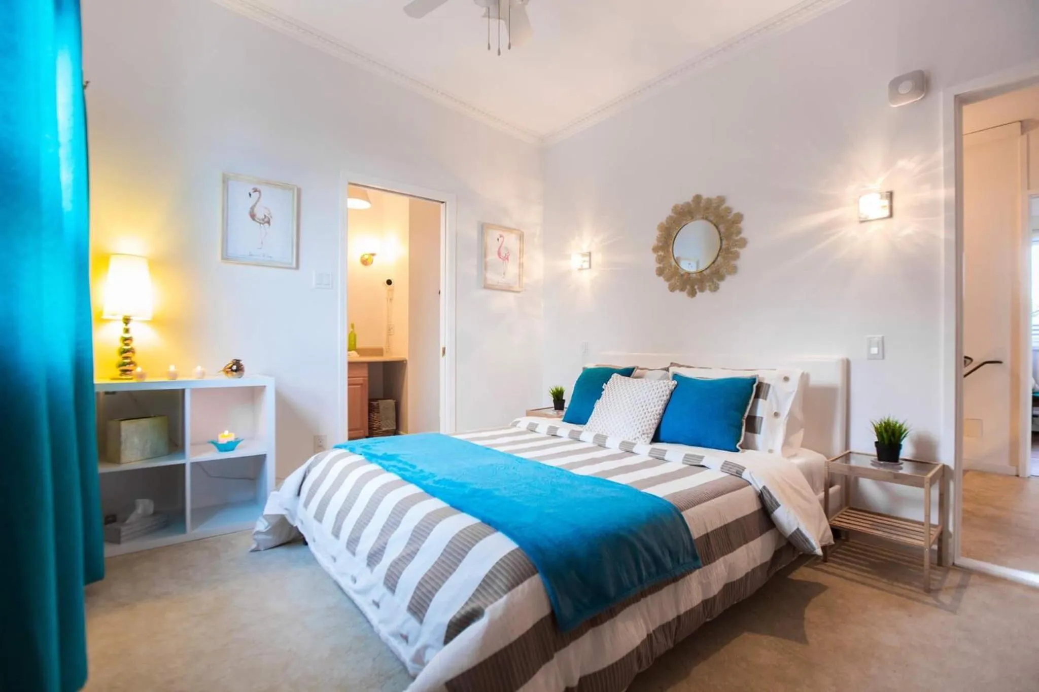 Shower, Bed in Villa by the Water 23 beds 9 baths Pool billard Hot Tub 15 min Old Quebec