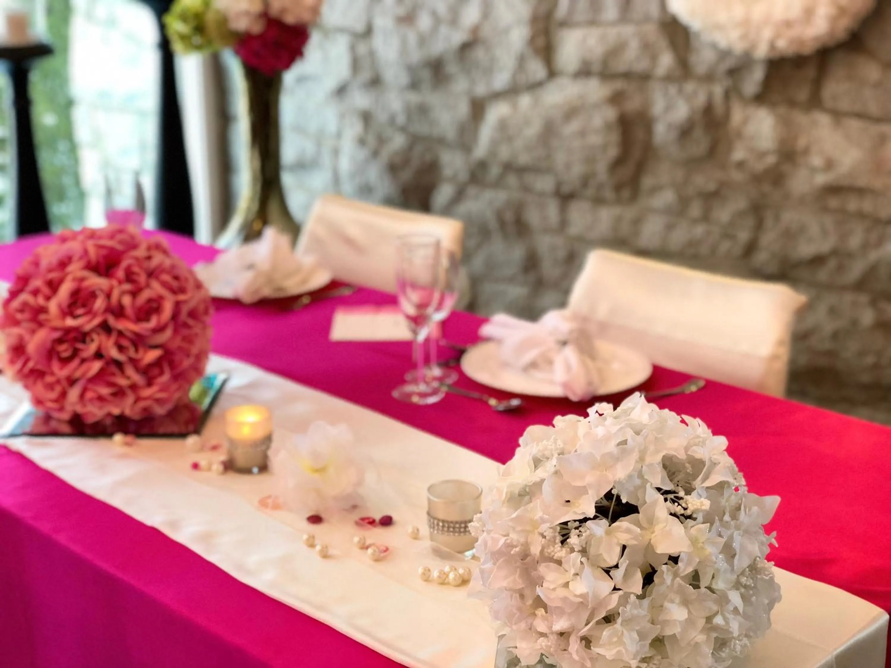 Banquet/Function facilities in Villa by the Water 23 beds 9 baths Pool billard Hot Tub 15 min Old Quebec