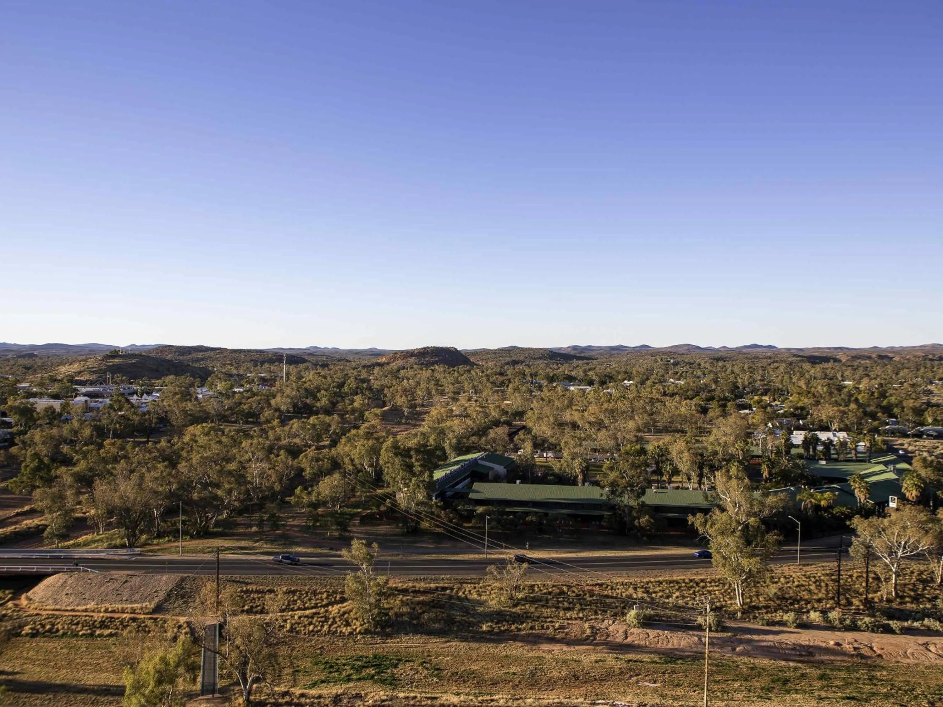 Property building in Mercure Alice Springs Resort