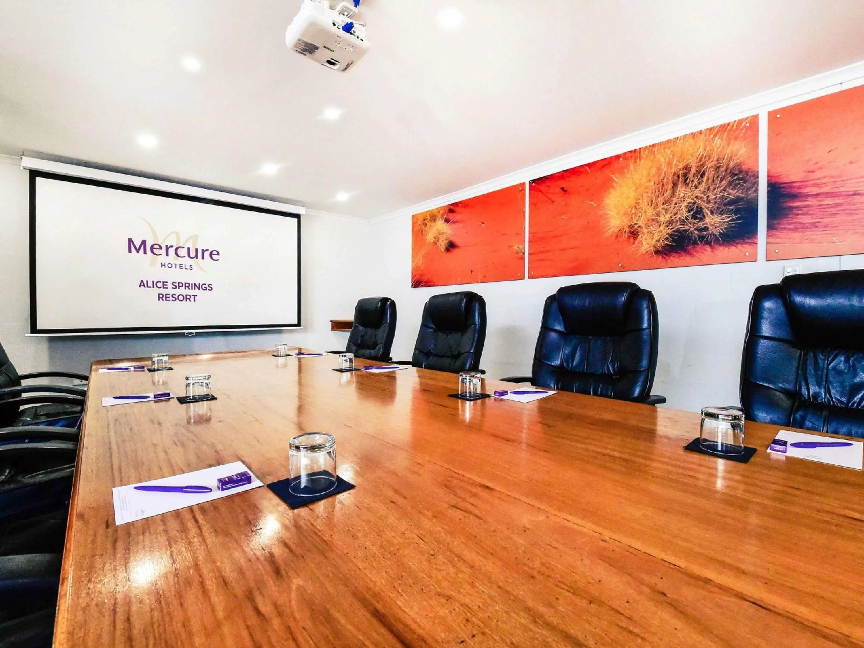 Meeting/conference room in Mercure Alice Springs Resort