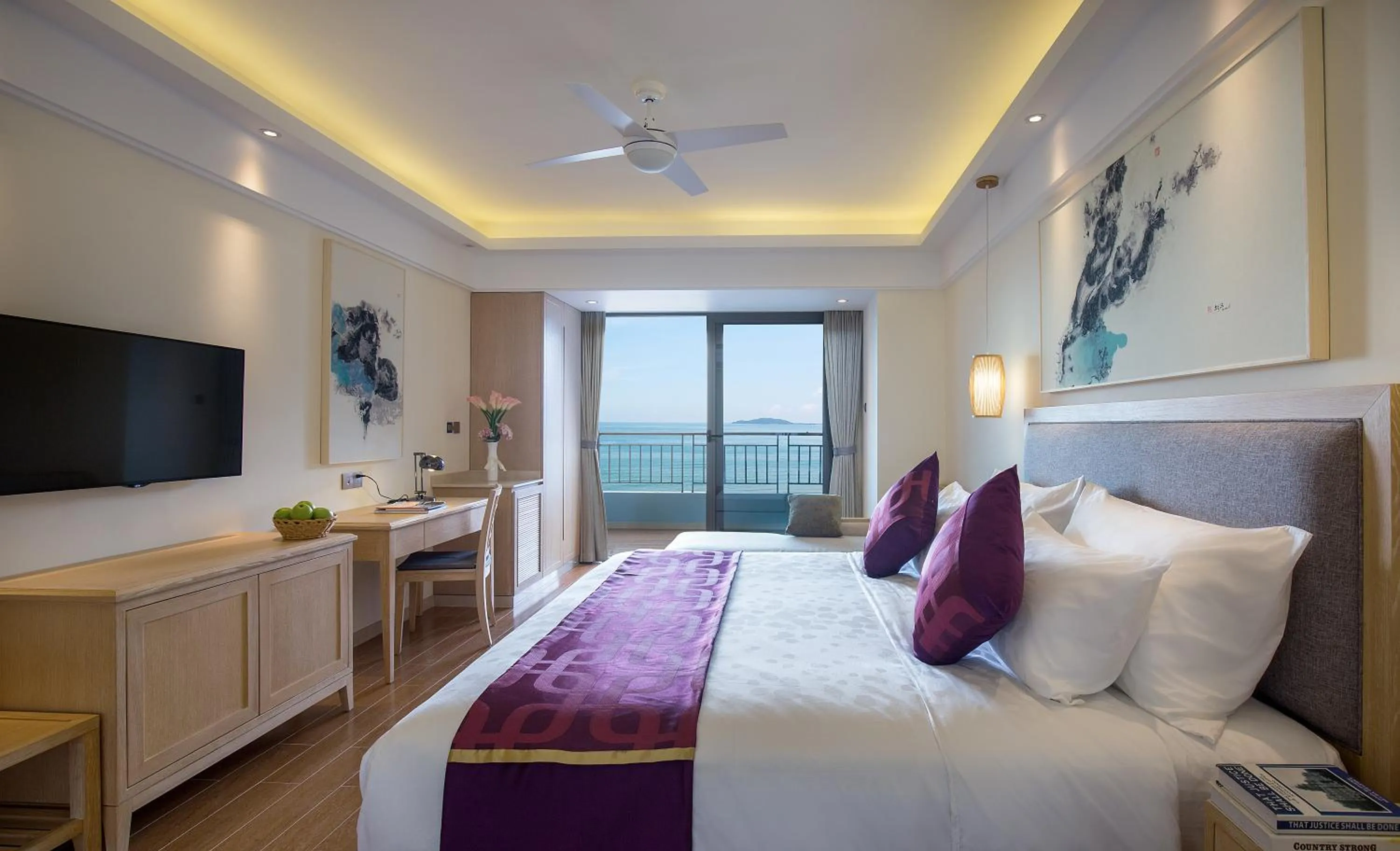 Bed in Tianze Beach Resort
