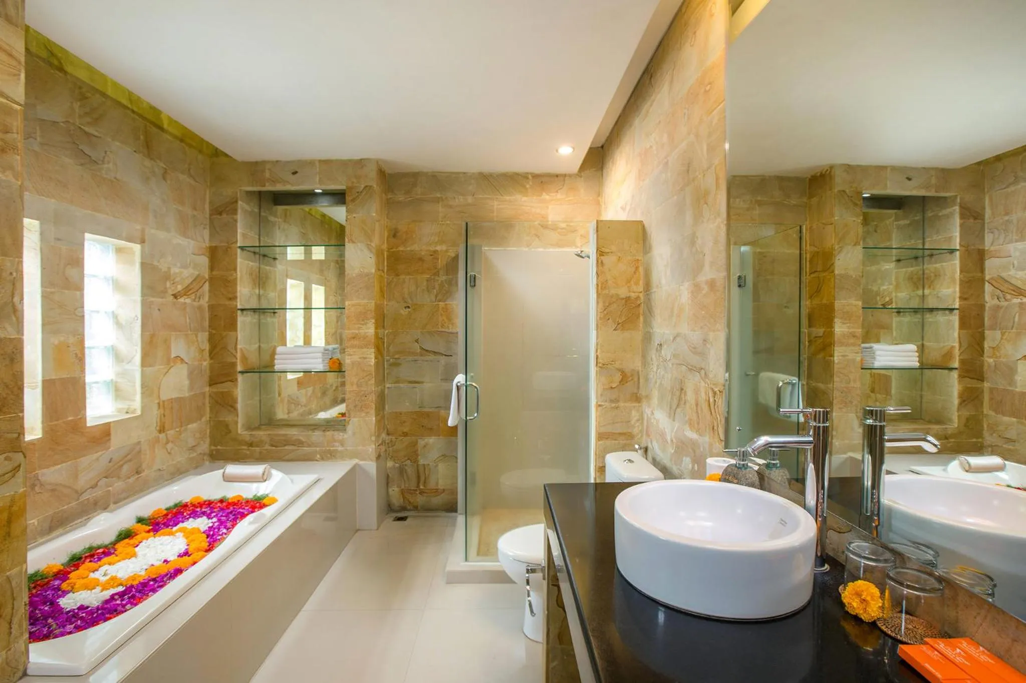 Shower in Alas Petulu Villa Resort and Spa