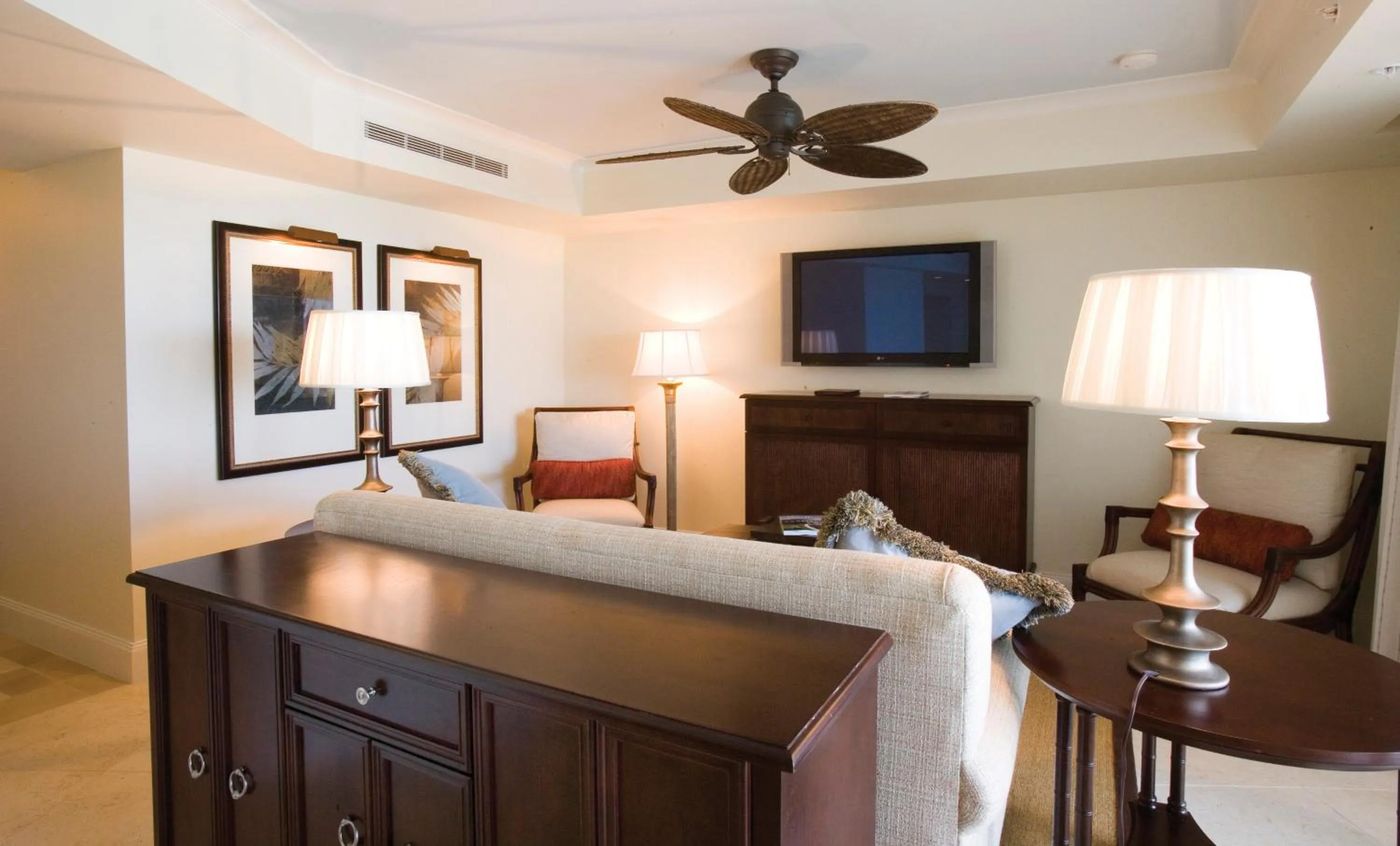Photo of the whole room, Bed in Kimpton Vero Beach Hotel & Spa by IHG