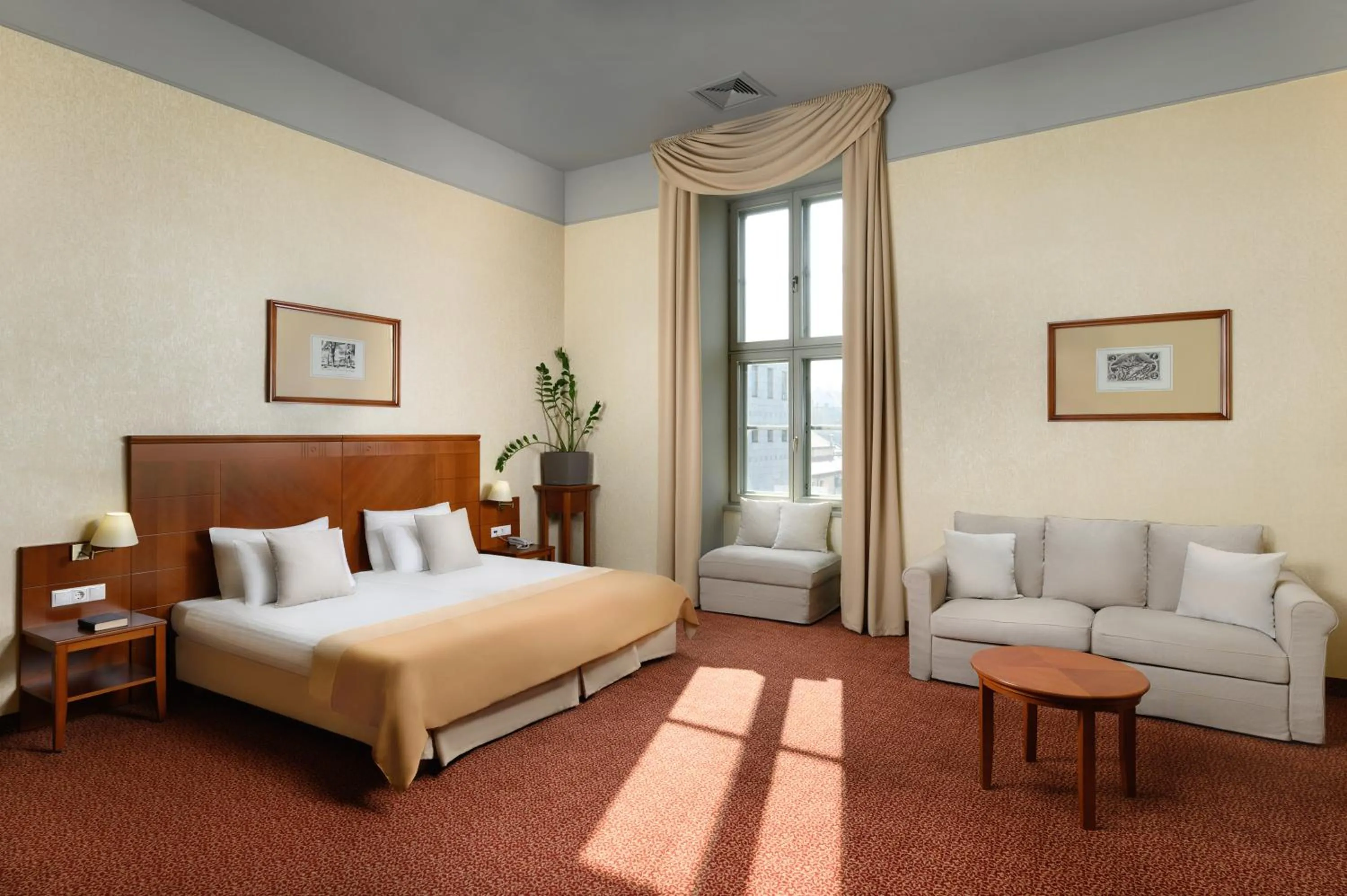 Bedroom, Bed in Mercure Szekesfehervar Magyar Kiraly