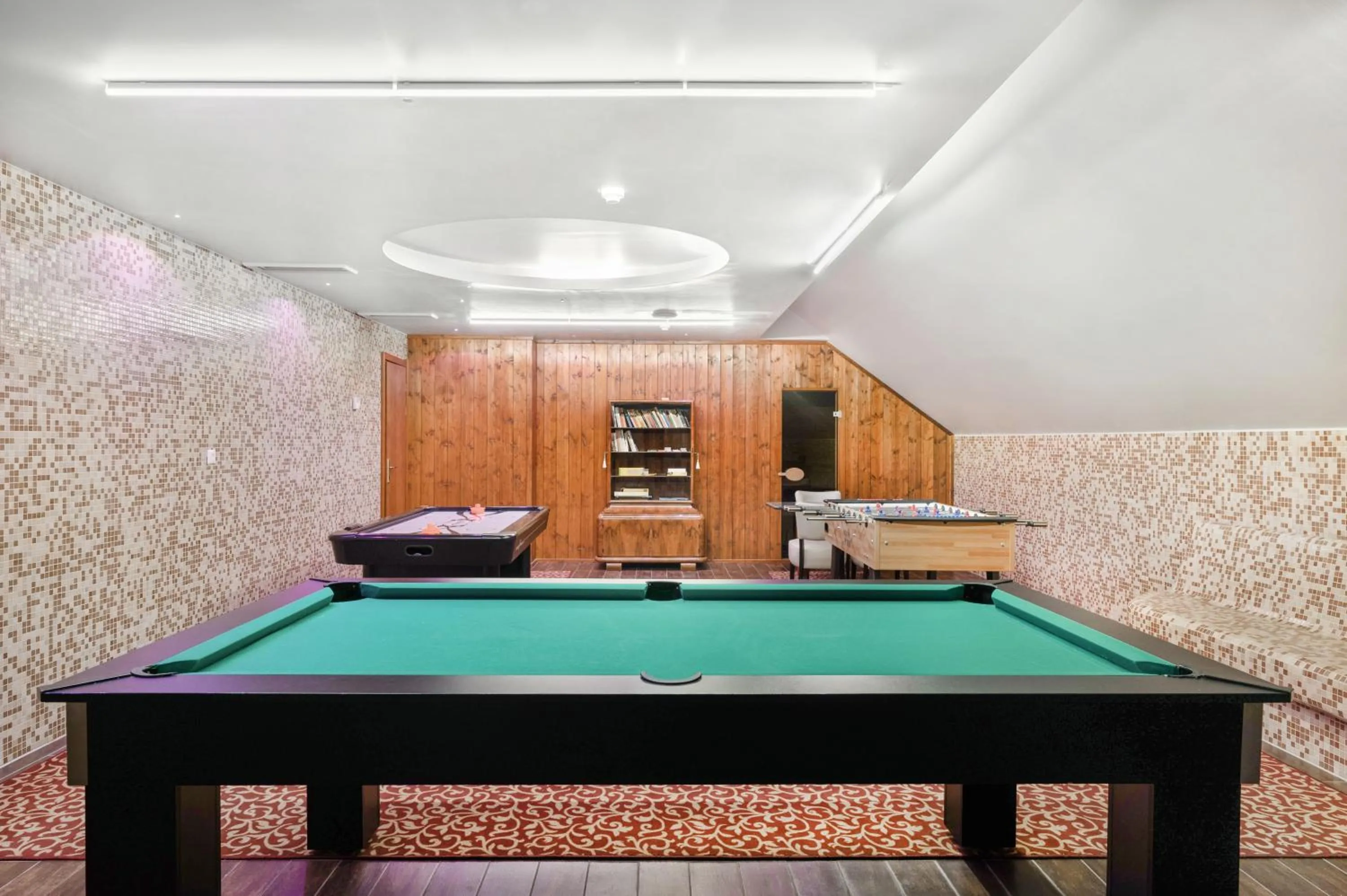 Billiard in Mercure Szekesfehervar Magyar Kiraly