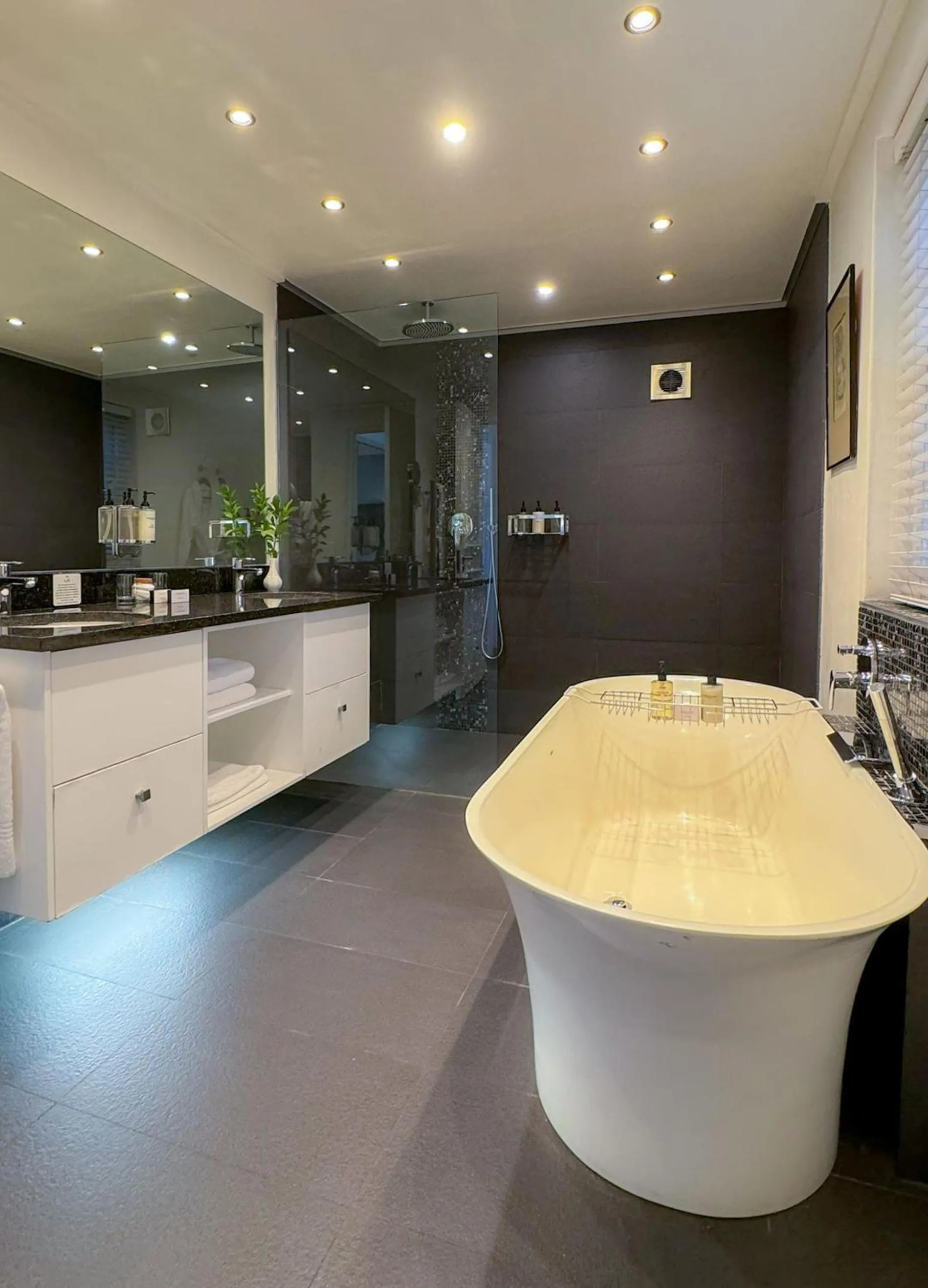 Shower in Grande Roche Hotel