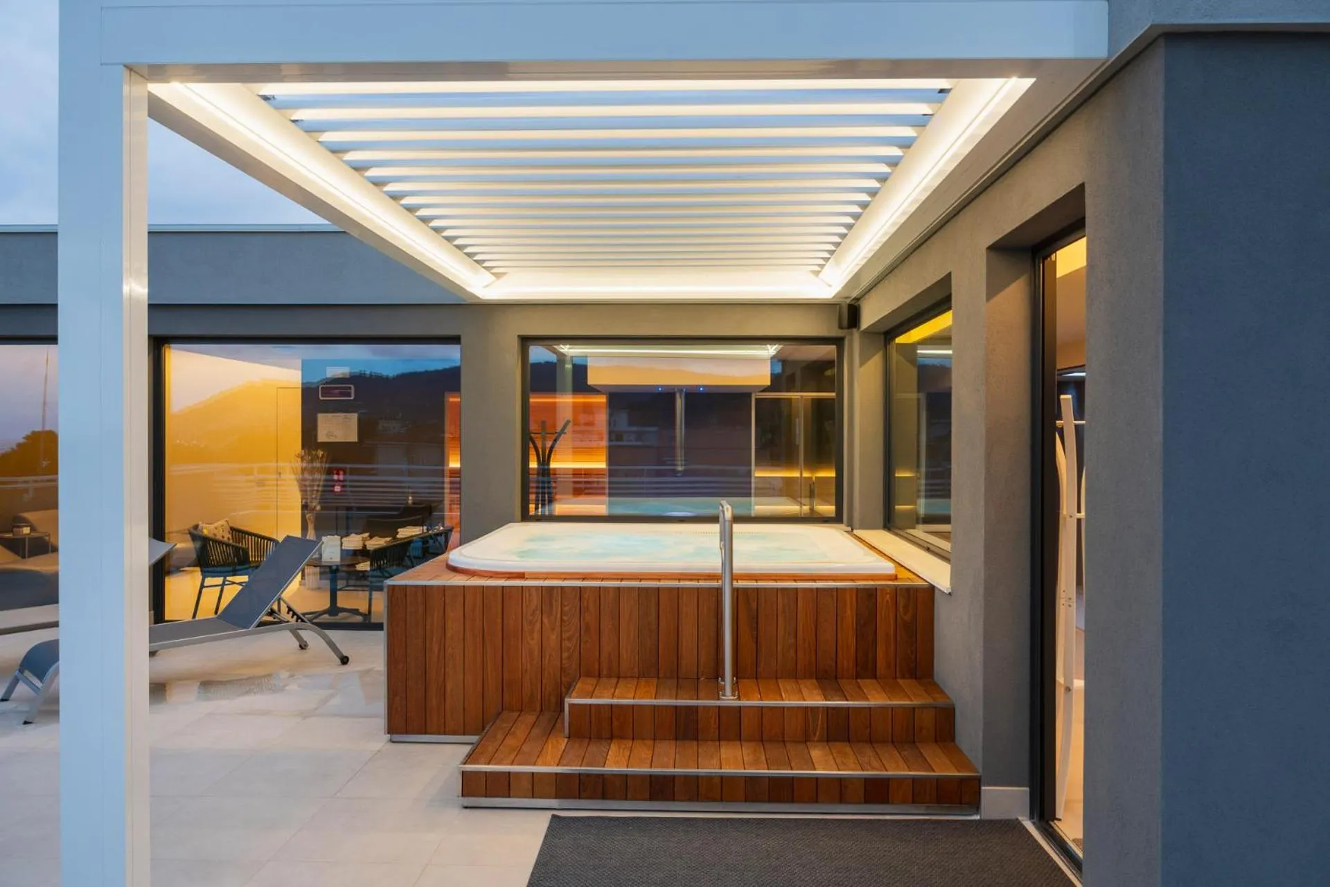 Hot Tub in Corallo Wellness Hotel