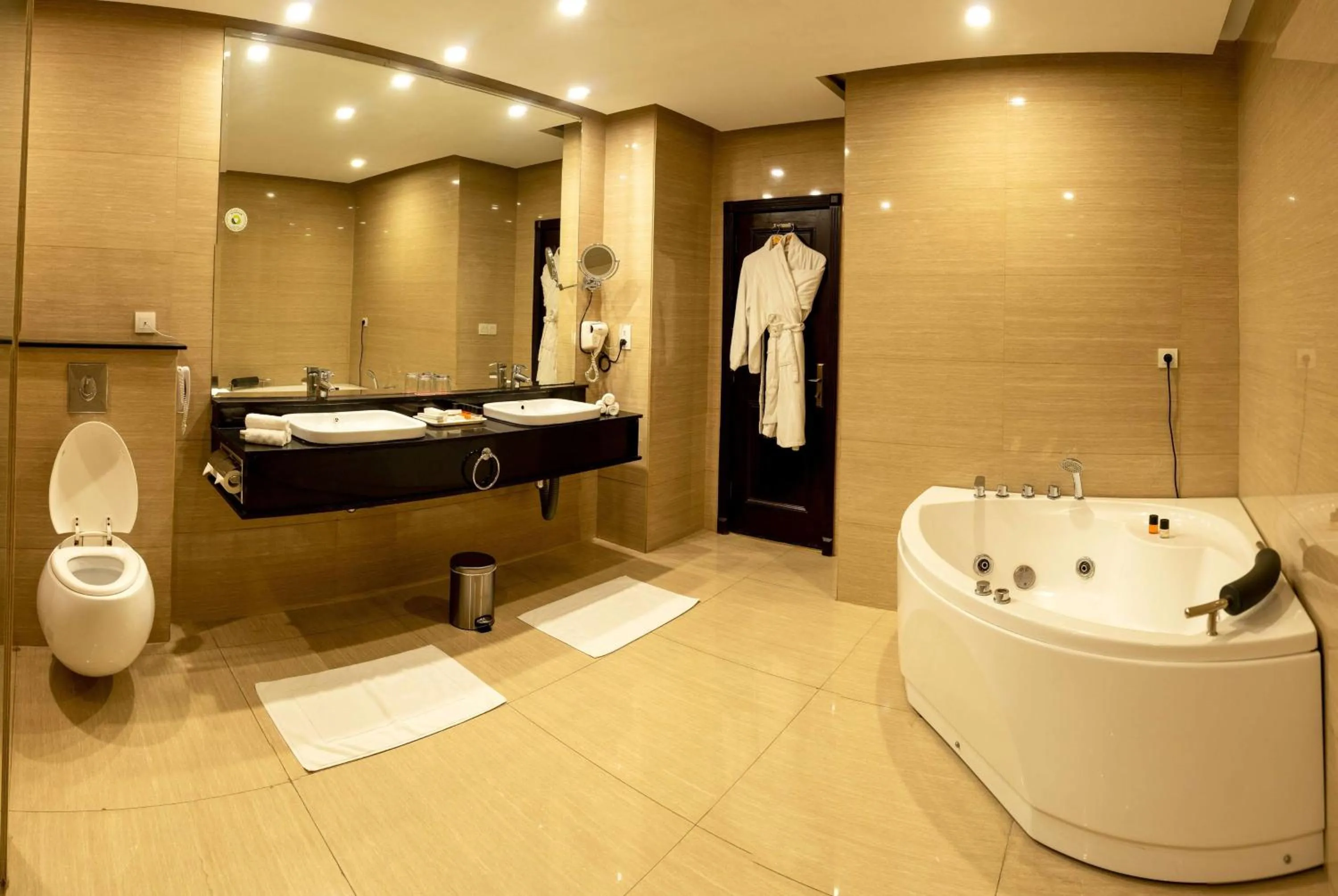 TV and multimedia in Ramada by Wyndham Islamabad