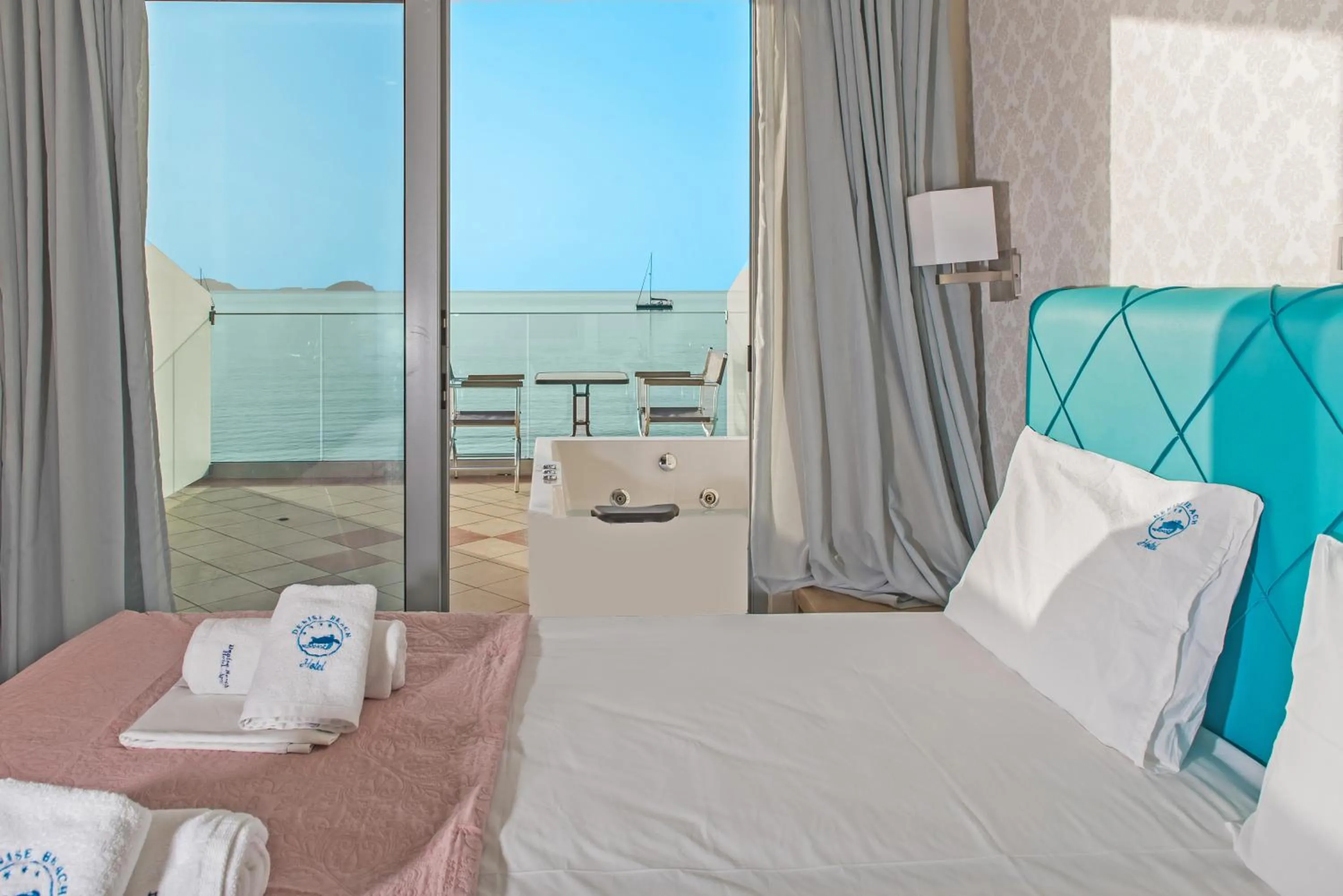 Bedroom in Denise Beach Hotel