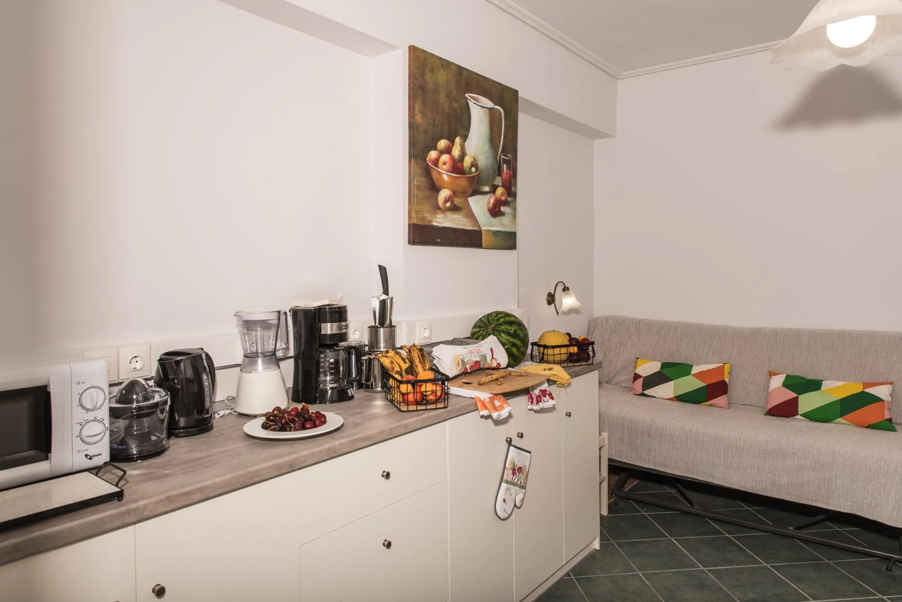 Coffee/tea facilities in Denise Beach Hotel