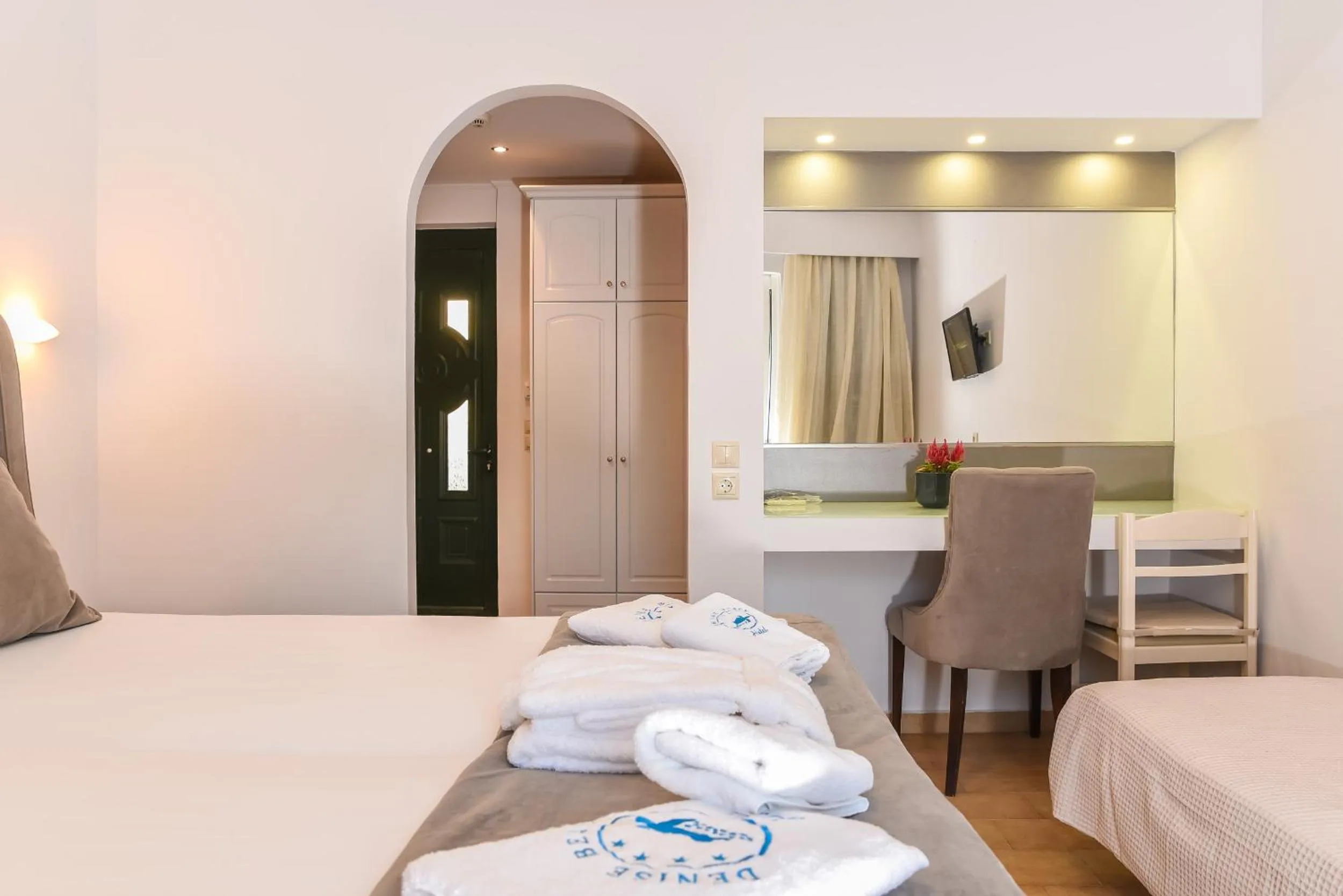 Bedroom in Denise Beach Hotel