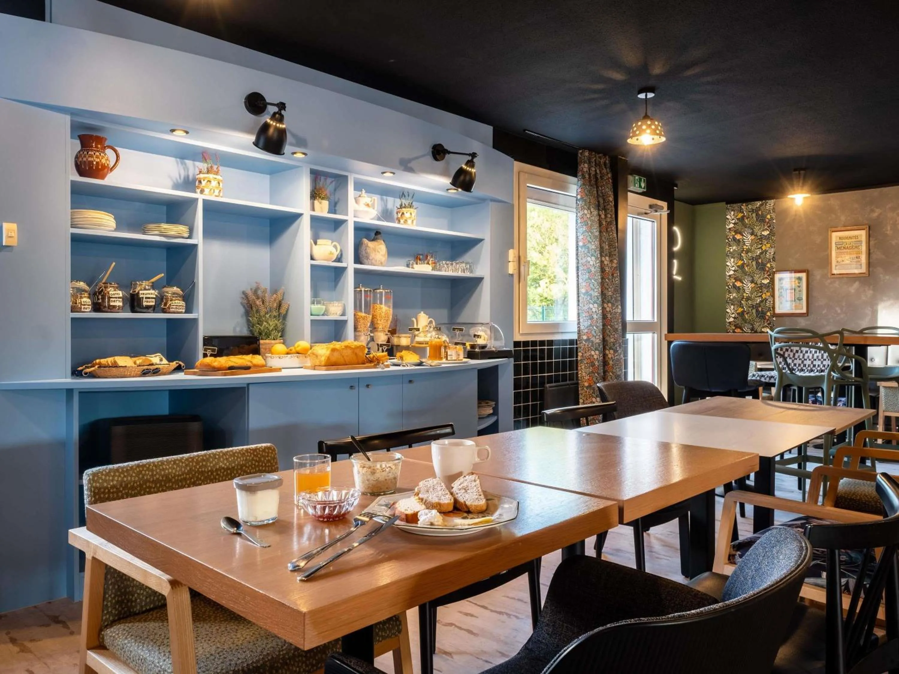 Breakfast in greet Chartres Est