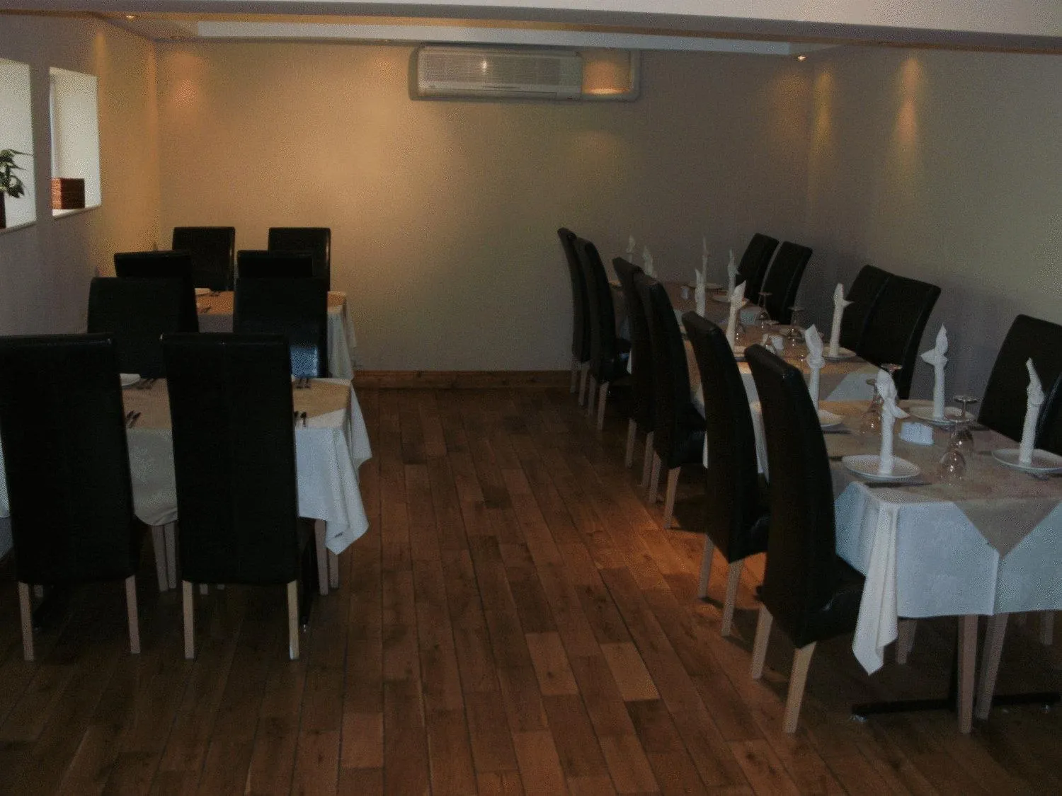 Restaurant/Places to Eat in Heritage Hotel