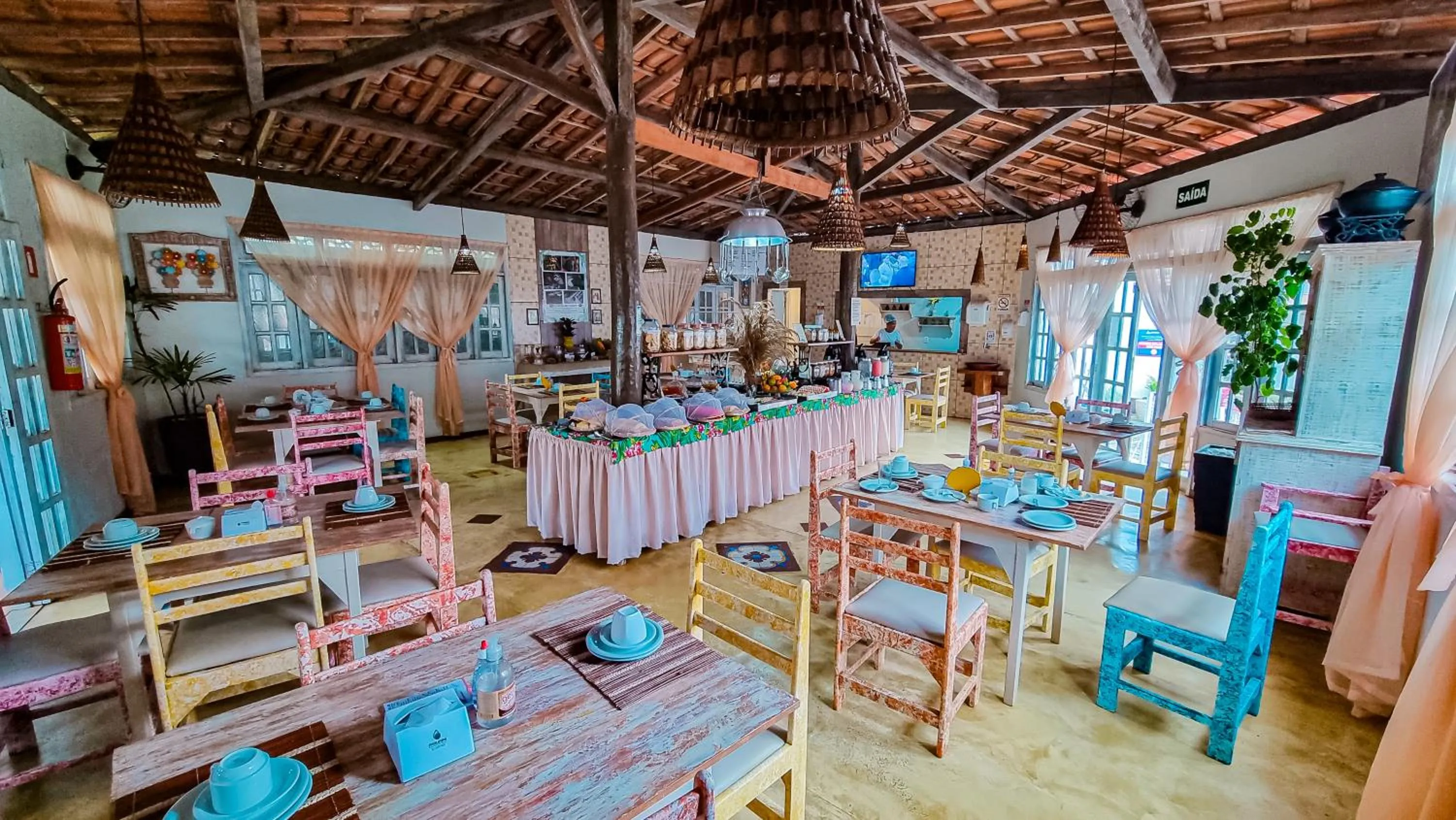 Restaurant/places to eat in Pousada Portal da Concha