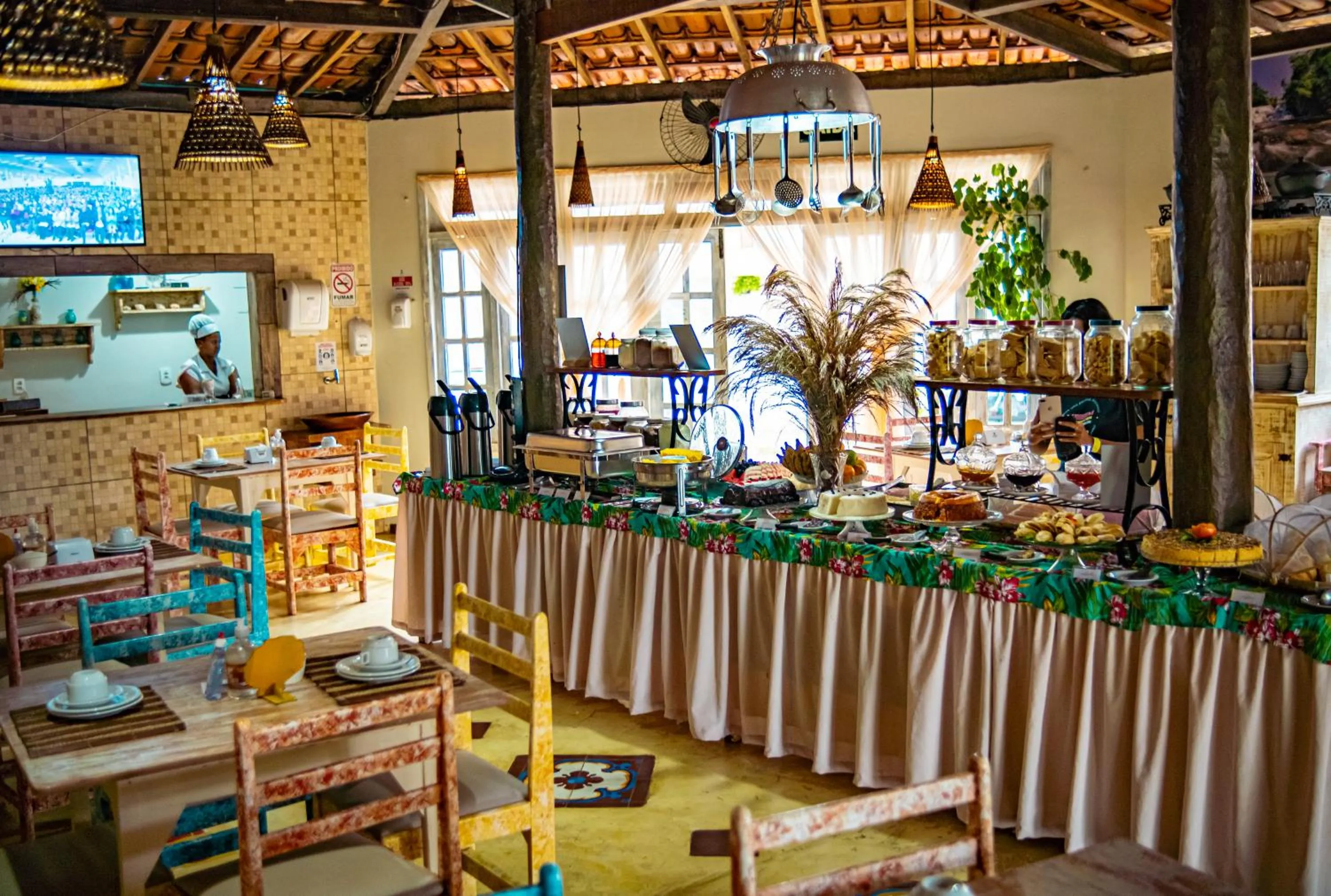 Restaurant/places to eat in Pousada Portal da Concha