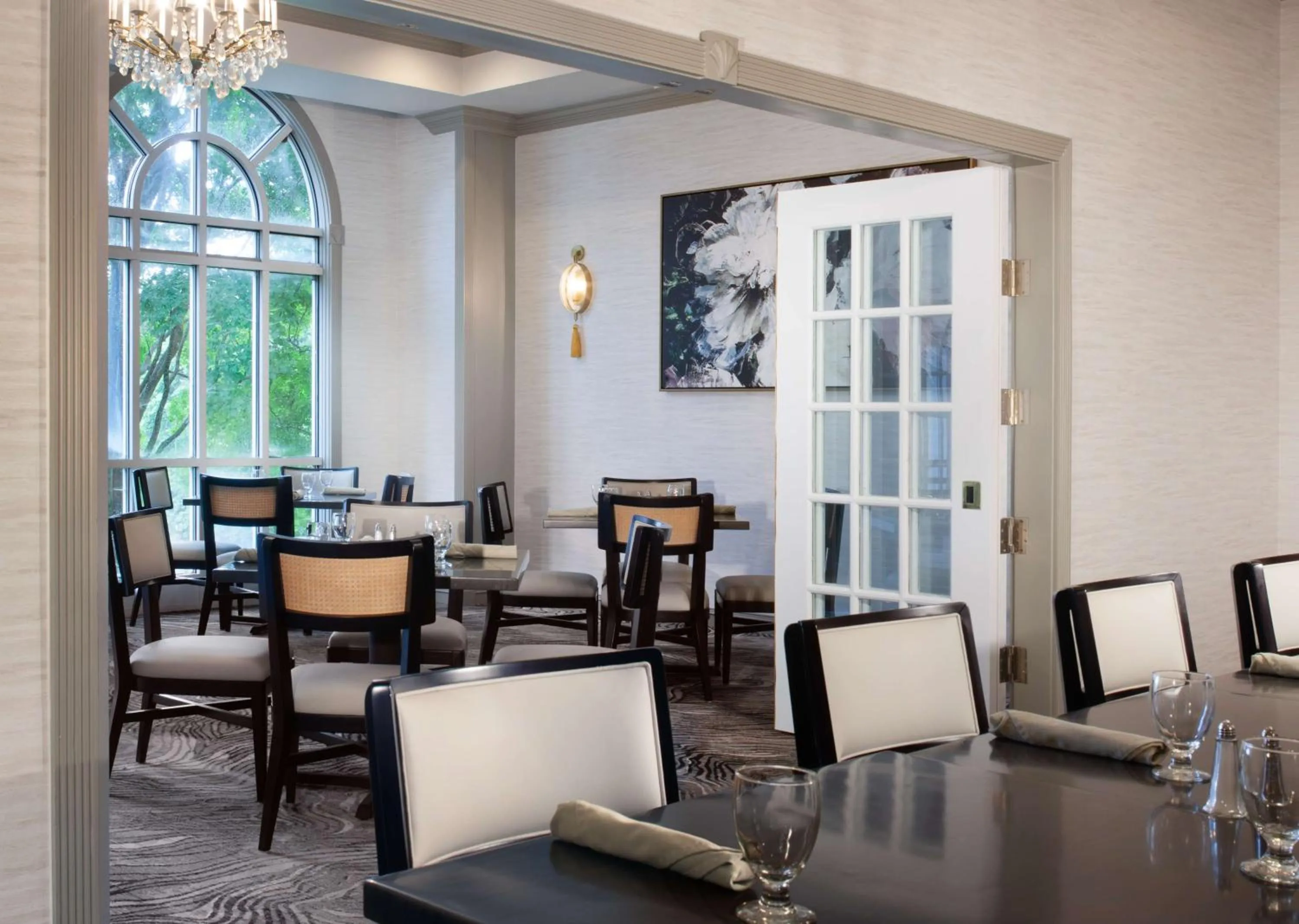 Restaurant/places to eat in Hilton Atlanta/Marietta Hotel & Conference Center