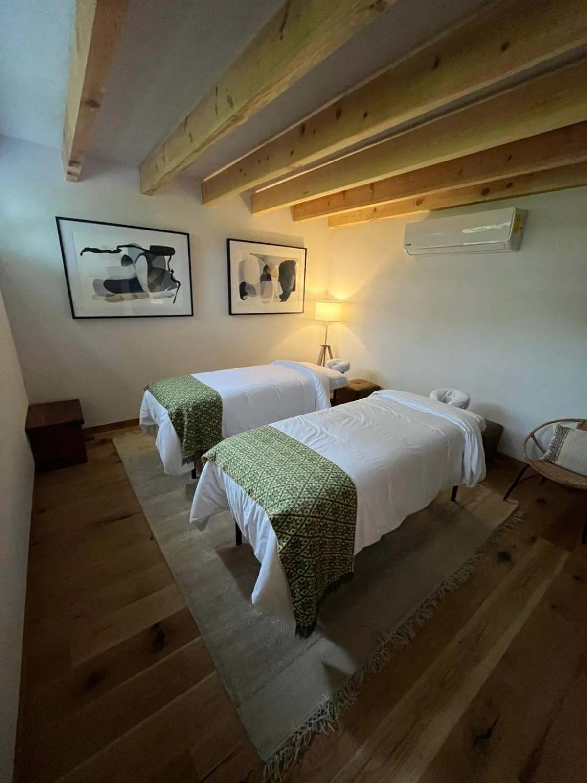 Massage, Bed in La Casa Rodavento