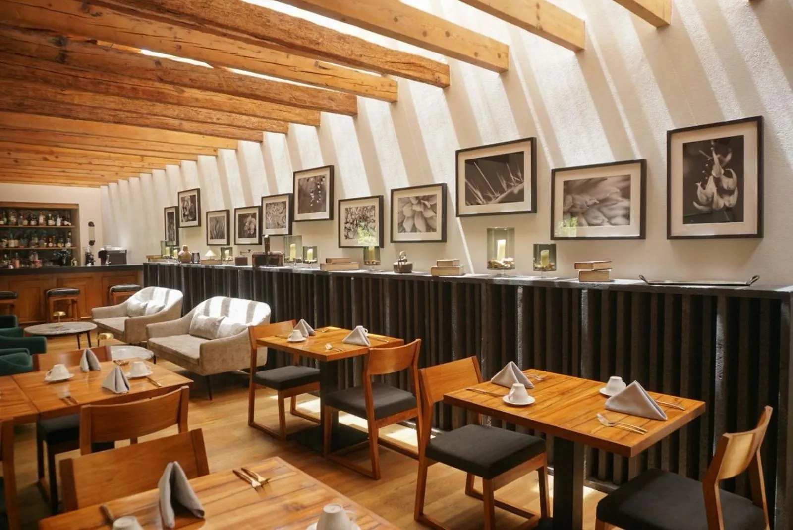 Restaurant/places to eat in La Casa Rodavento