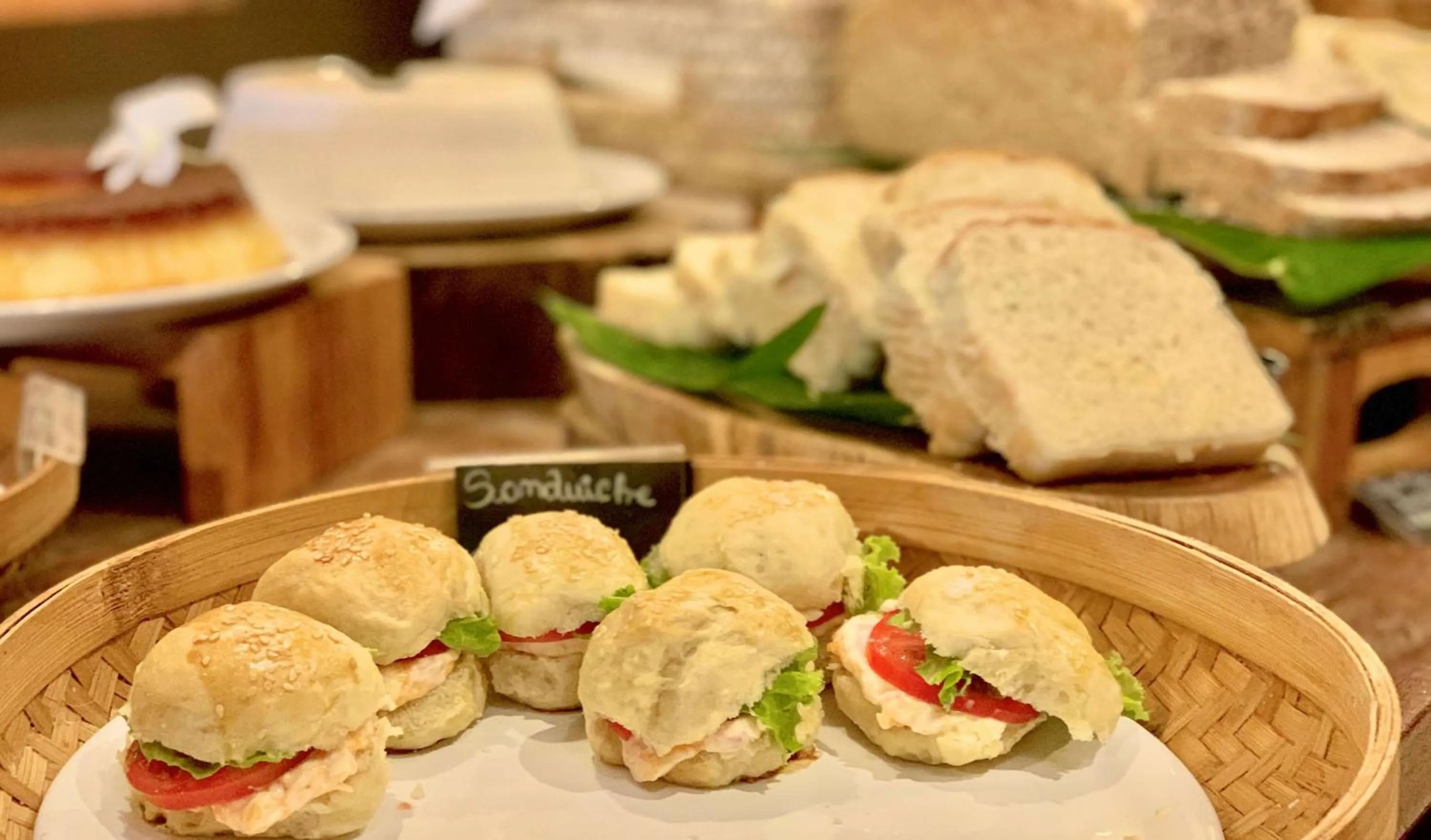 Buffet breakfast in Aldeia do Mar Sensorial Hotel