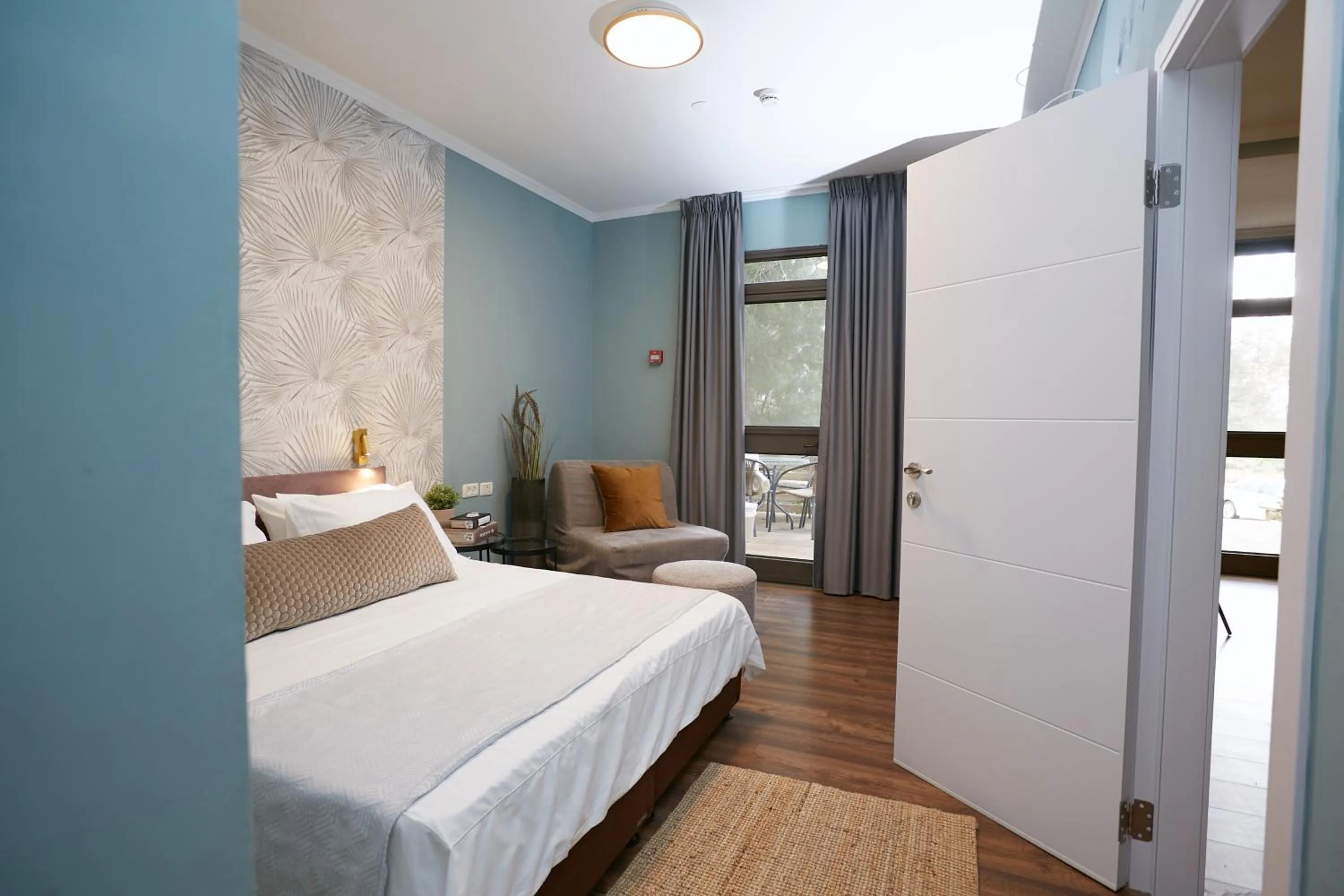 Bedroom, Bed in Zohar Badeshe