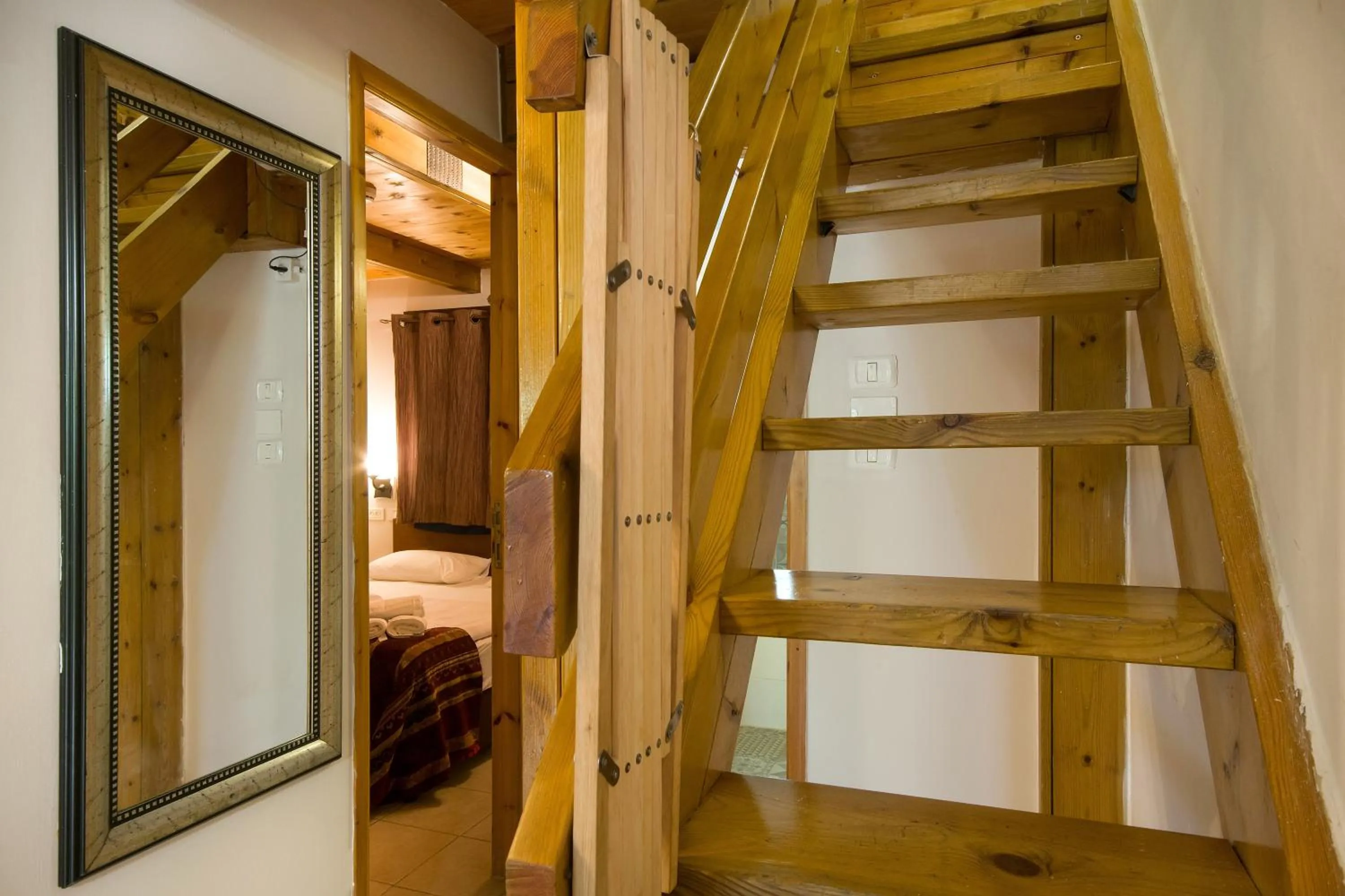 Other, Bed in Zohar Badeshe