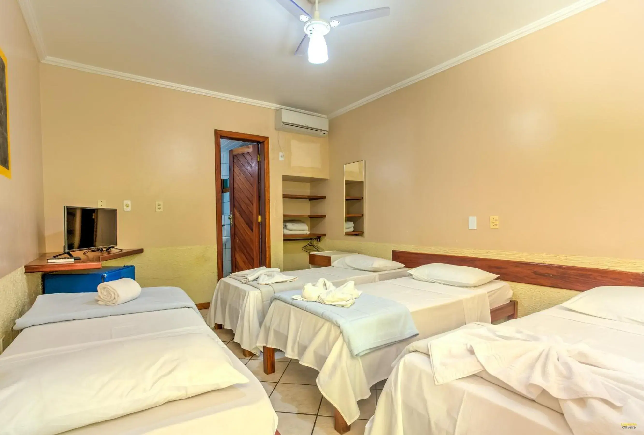 Quadruple Room in Pousada Raisis Quadruple Room in Pousada Raisis