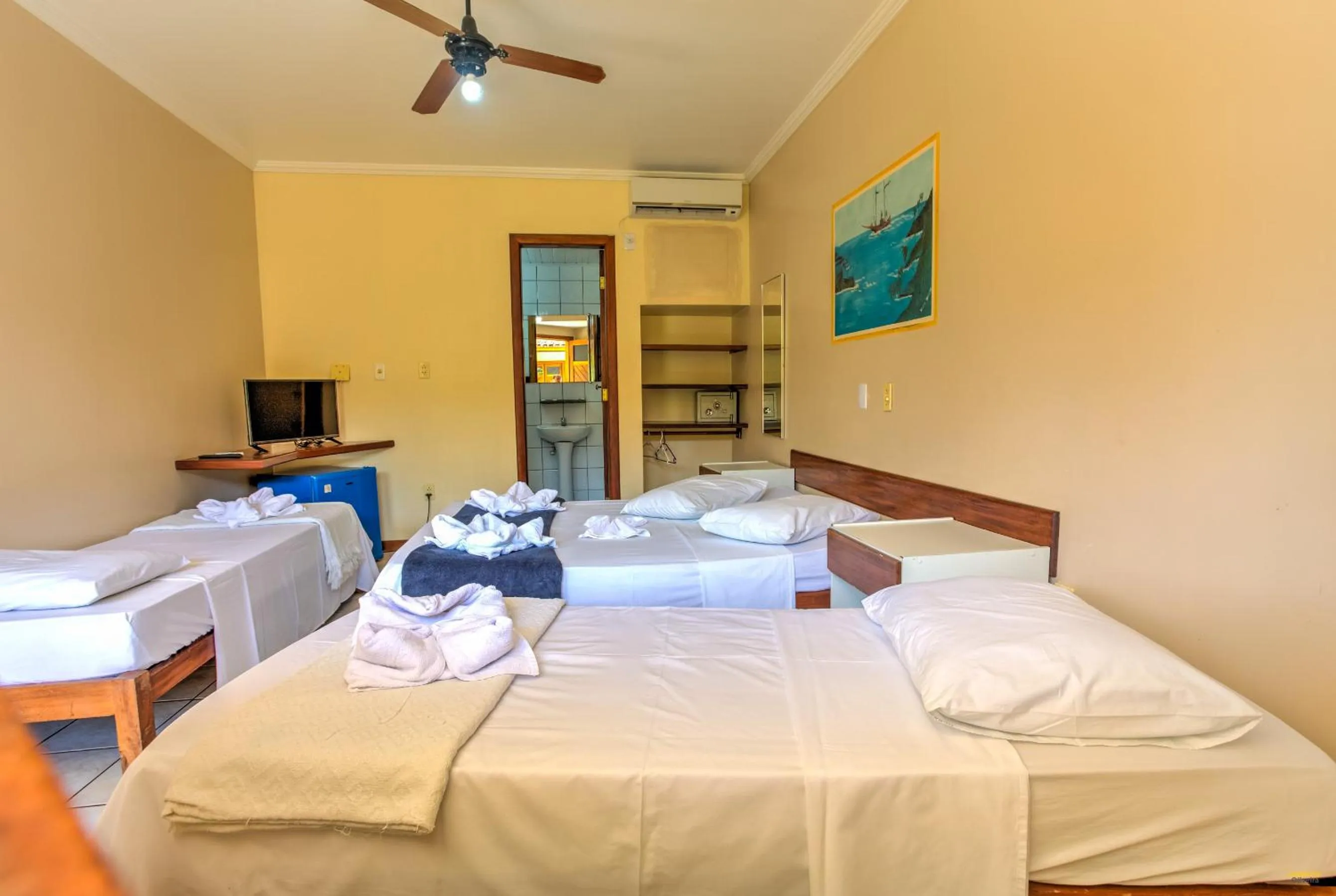 View (from property/room), Bed in Pousada Raisis